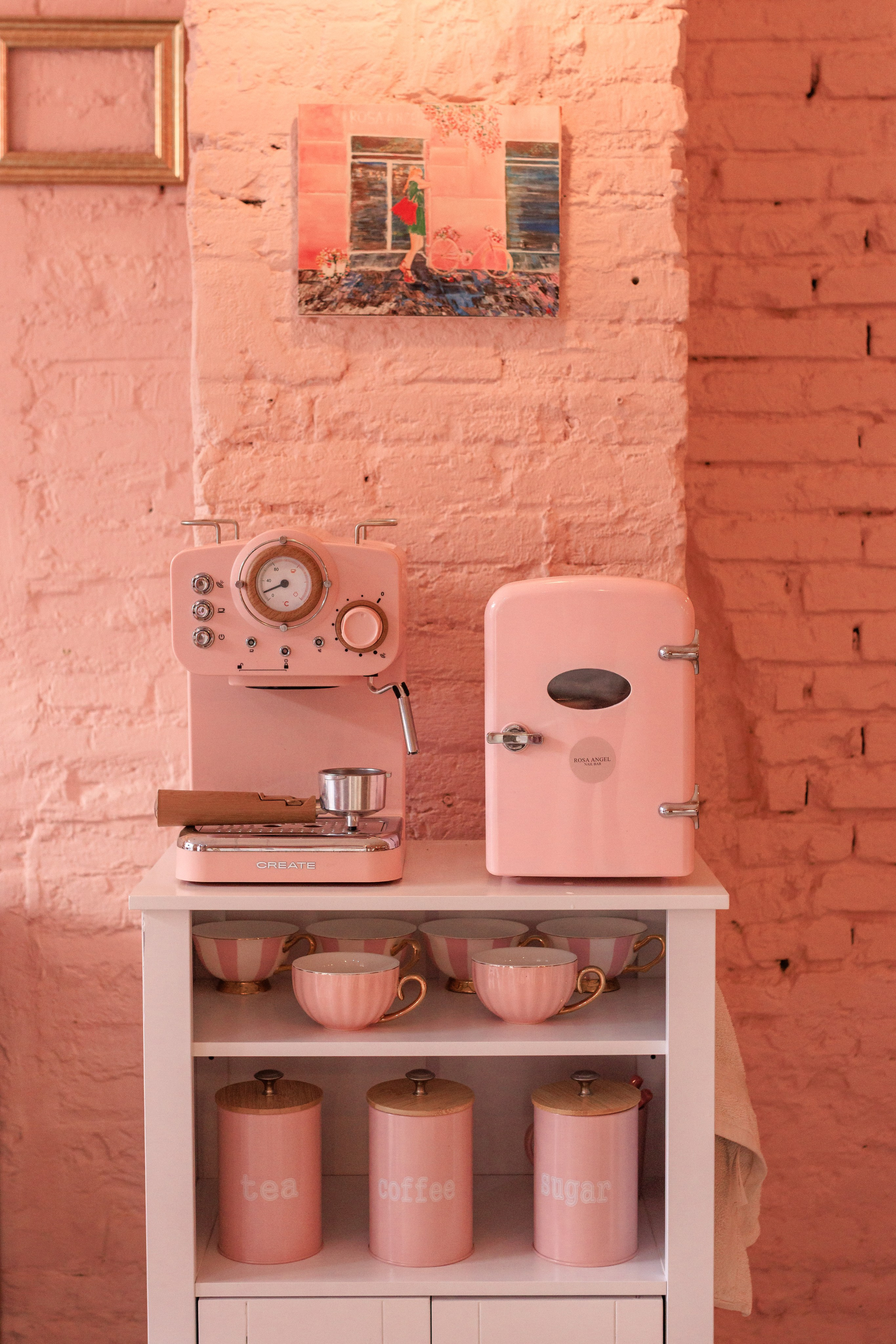 Salón de uñas. Fotógrafo de retrato, familia y reportajes en Valencia | España | Europa Vitalii Lumier