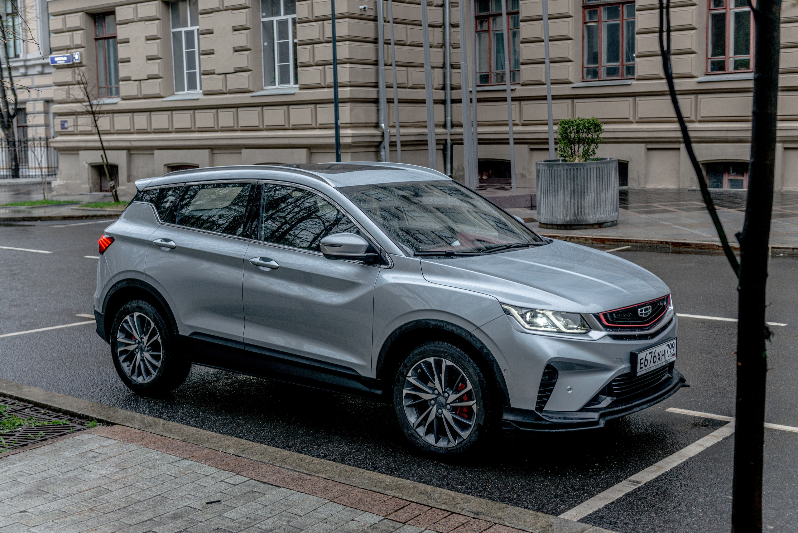 Фотосъемка автомобиля Geely Coolray. ФОТОГРАФ МЕКСИКА КИНТАНА-РОО