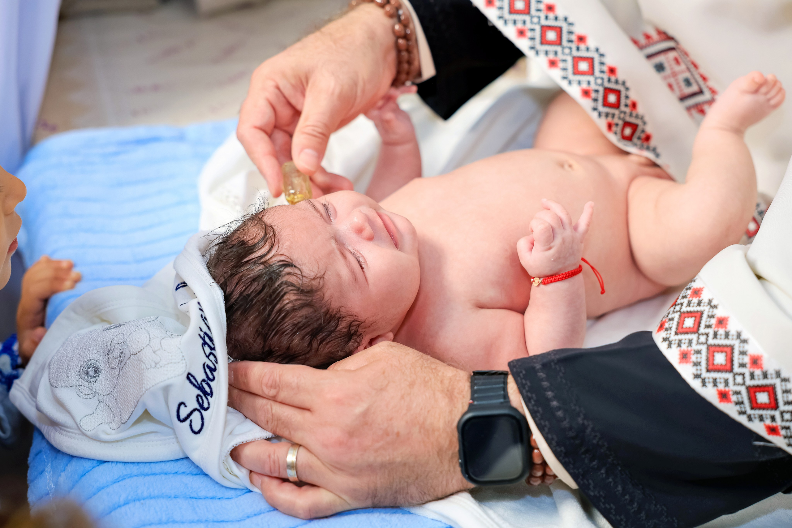 Andrei Sebastian. Moments By Gub