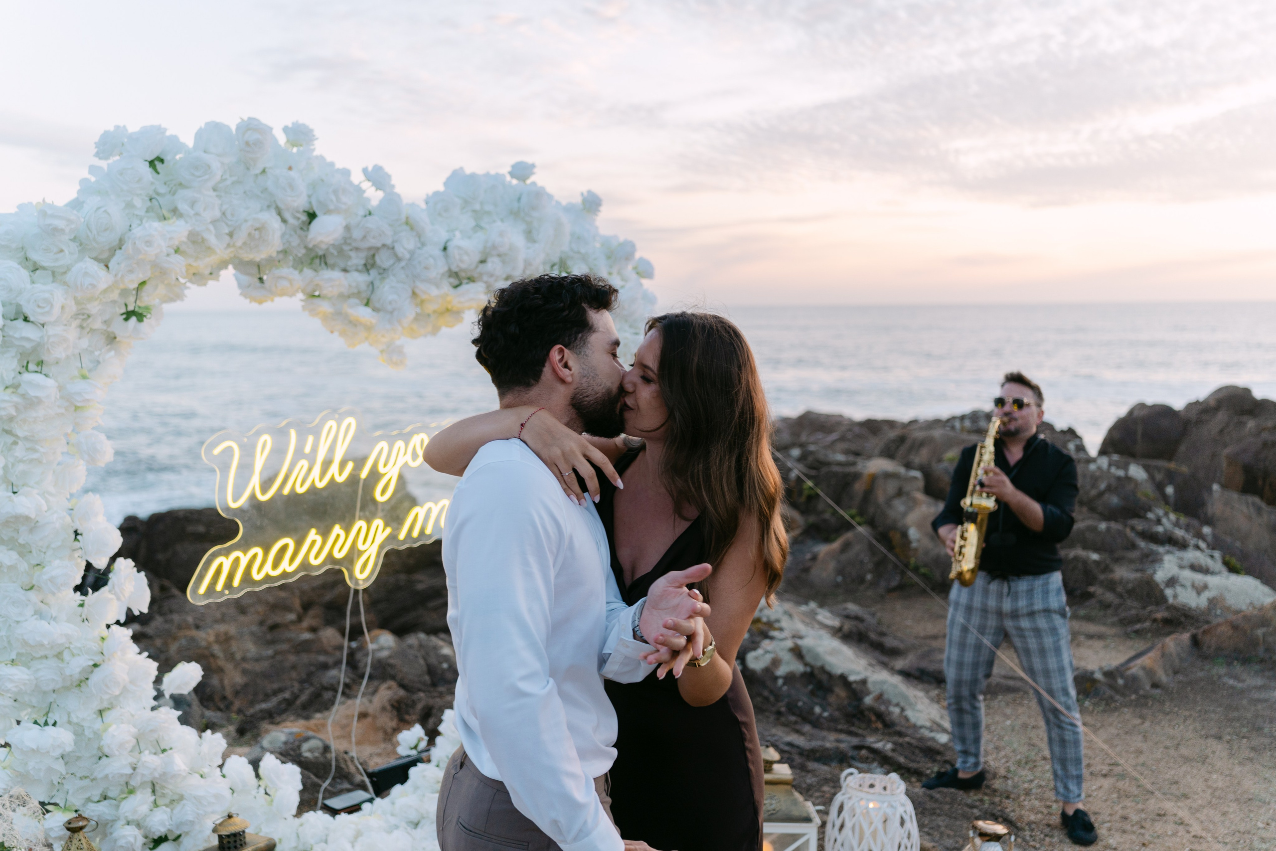 Wedding Proposal at the Beach. Davi Valente