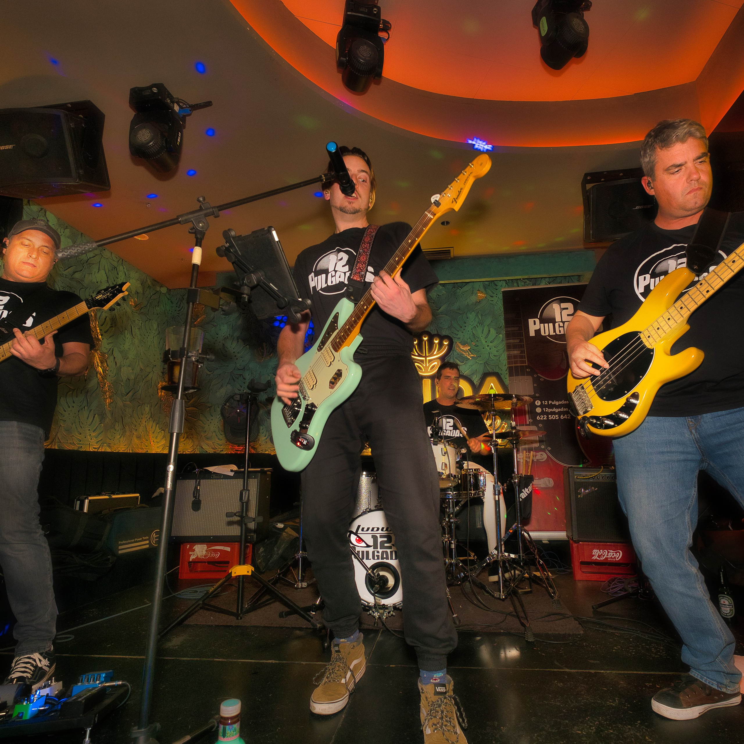 Cobertura de eventos corporativos en Córdoba, fotos profesionales.