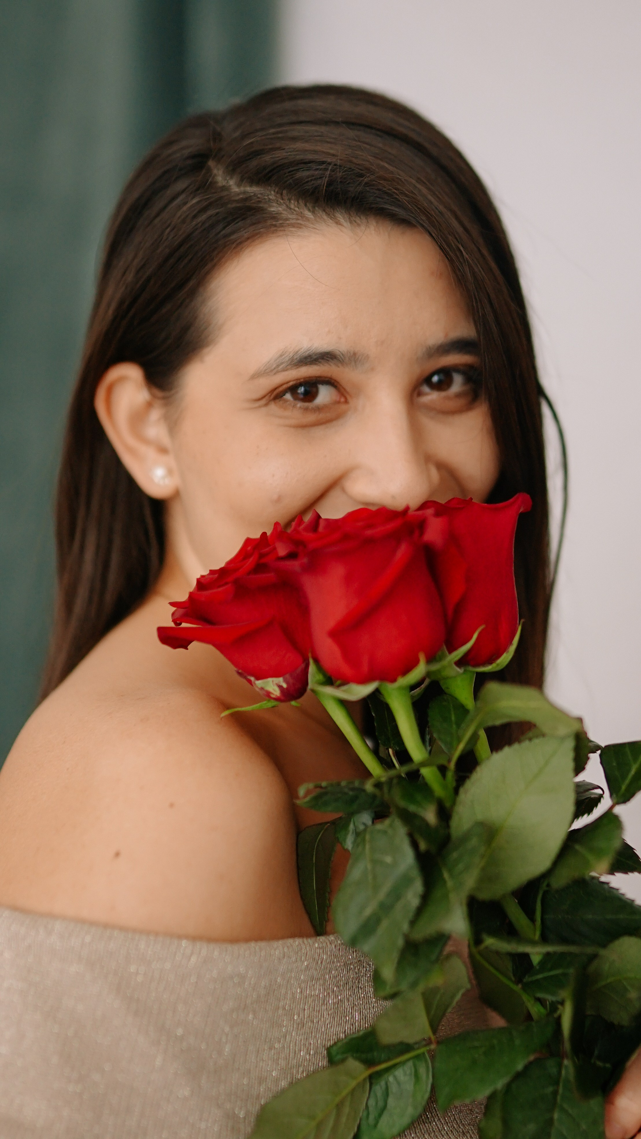 Fotografie de Portret Brașov | Artist Mădălina Beda. Madalina Beda- Artist vizual, fotograf, doula la nastere, consultant babywearing Brasov si in toata tara