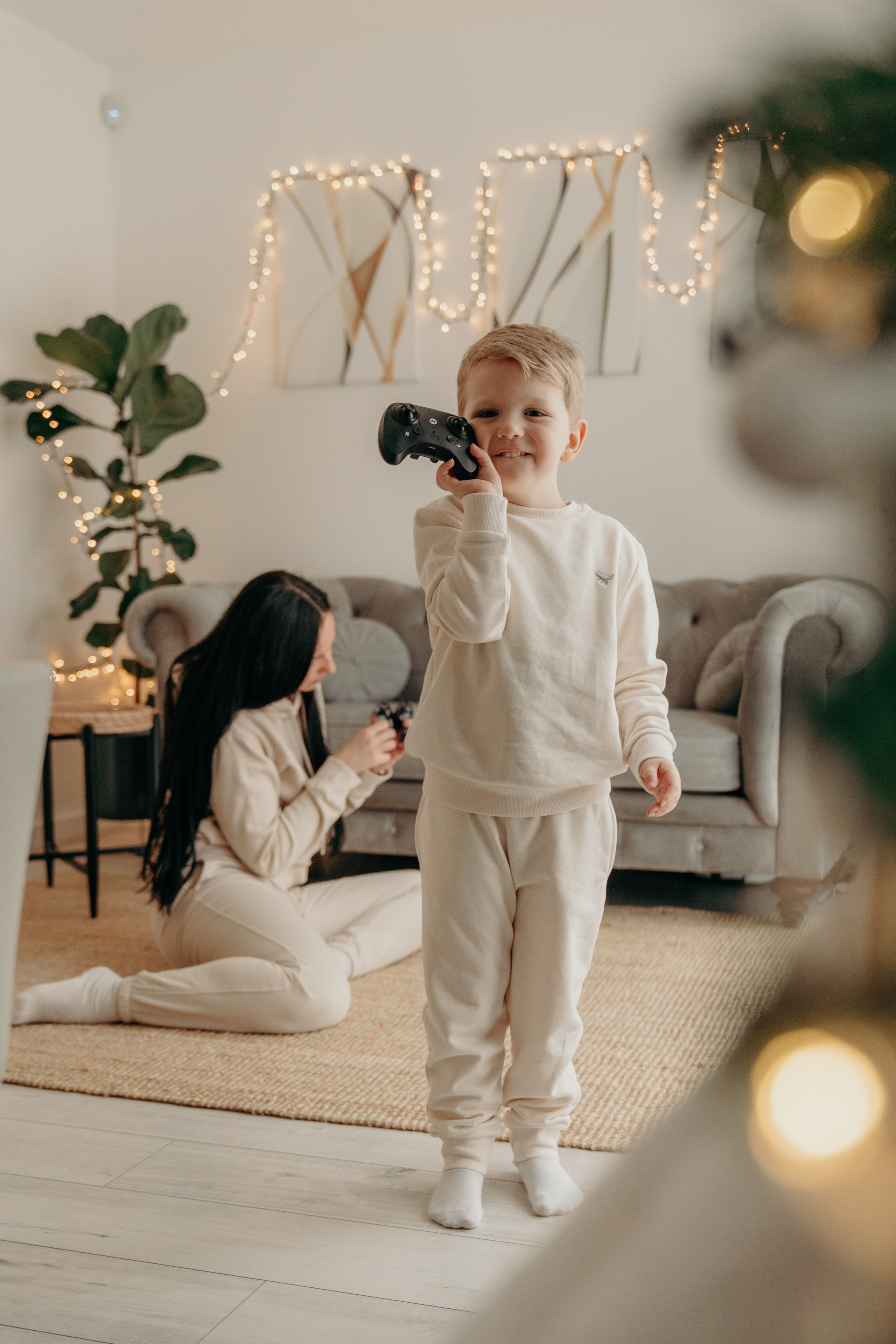 Derbyshire Family. New Year in-home photo session, Washington. Newcastle Upon Tyne Photographer Yana Balatskaya