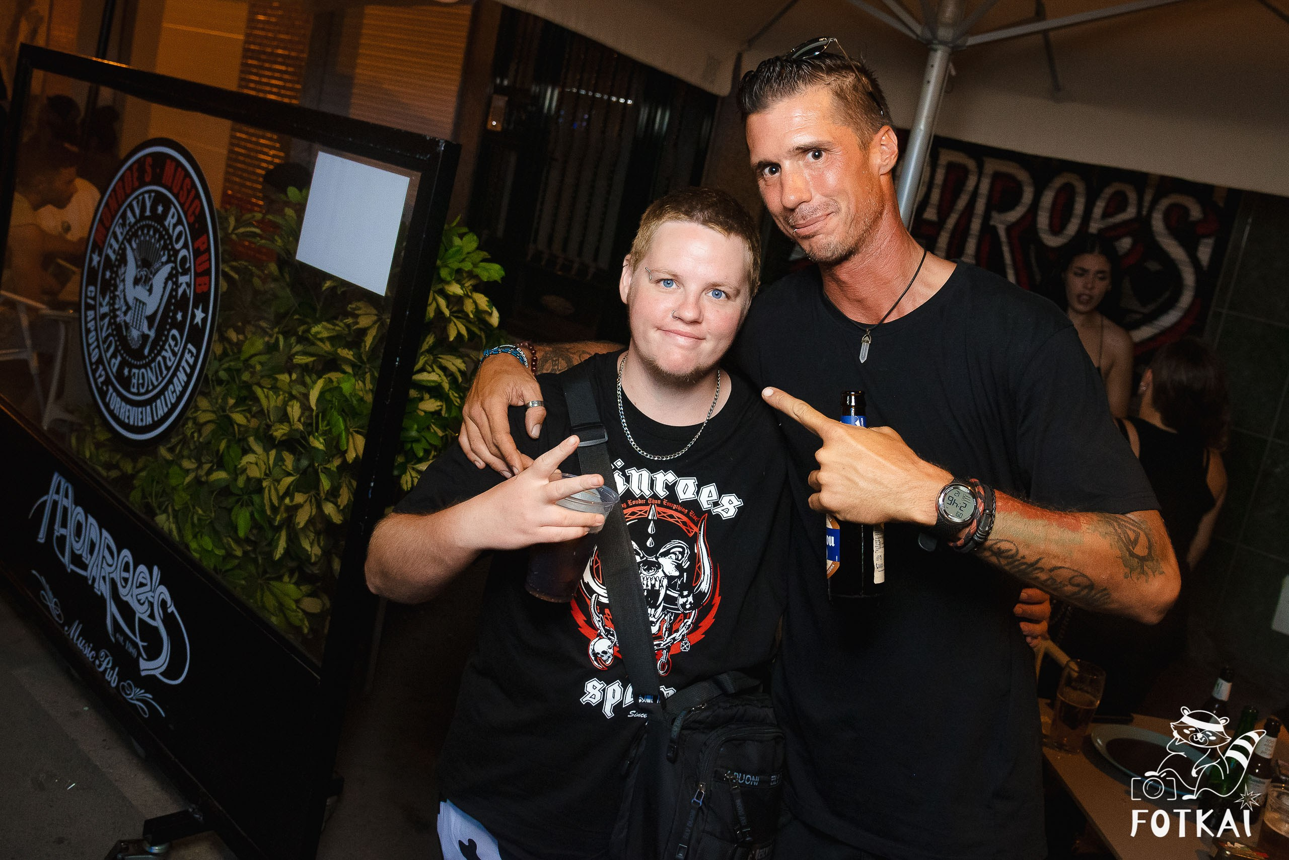 Monroe’s Rock Bar Torrevieja: Reportaje fotográfico 08.08.25 | FOTKAI