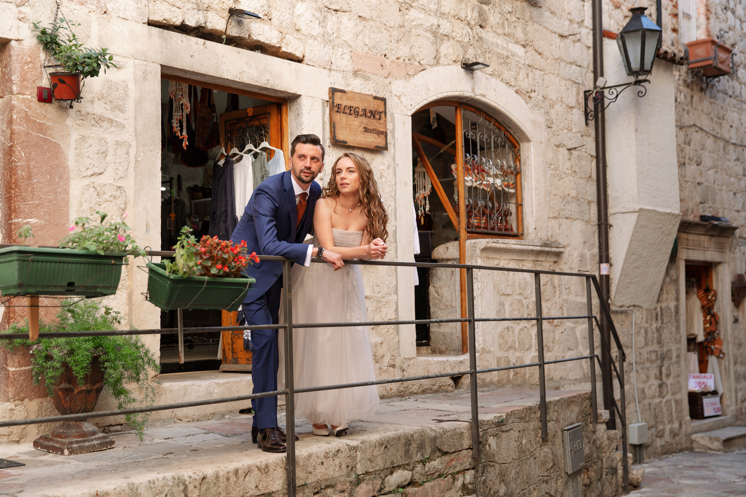 Свадебная фотосессия в Черногории - прогулка по старому городу Котор