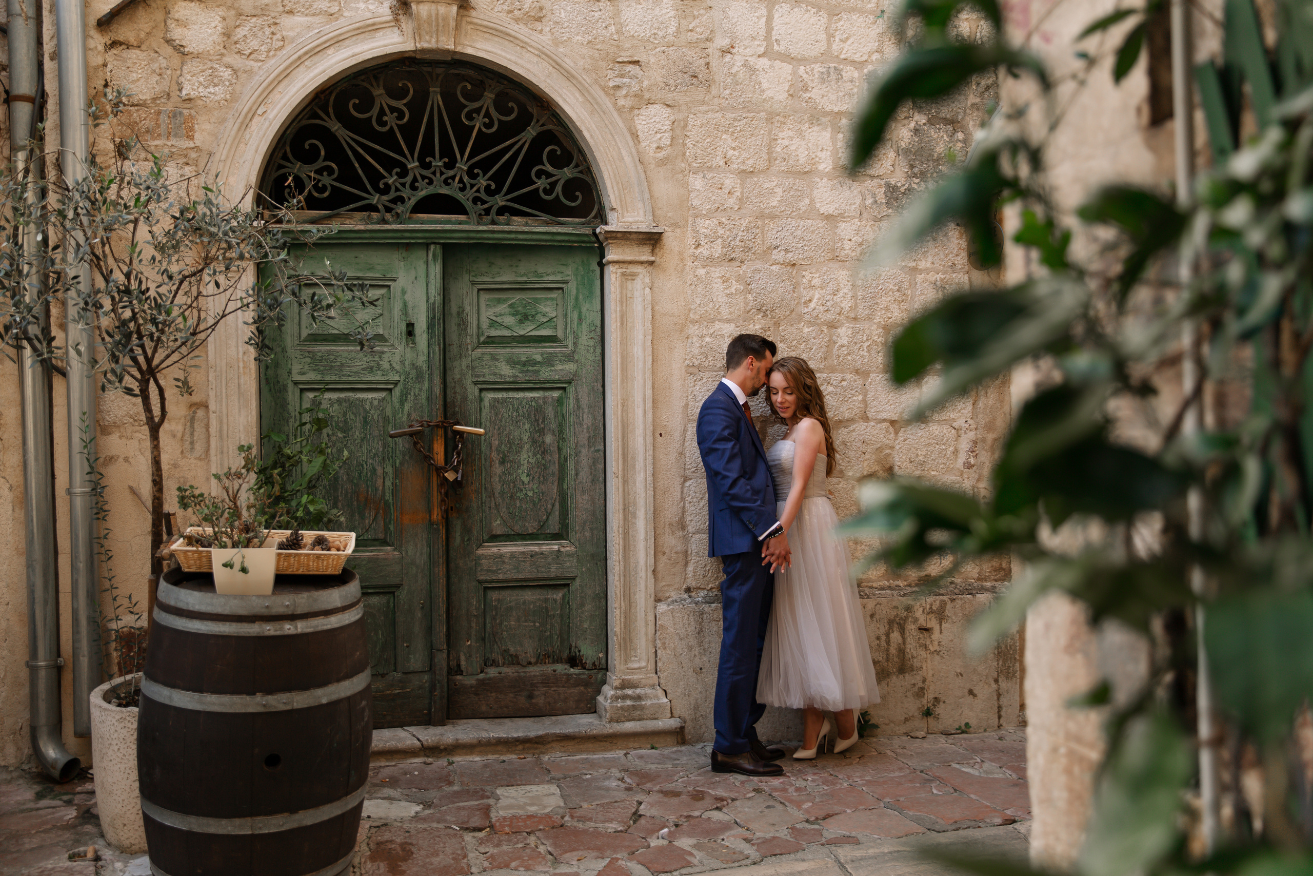 Свадебная фотосессия в Черногории - прогулка по старому городу Котор