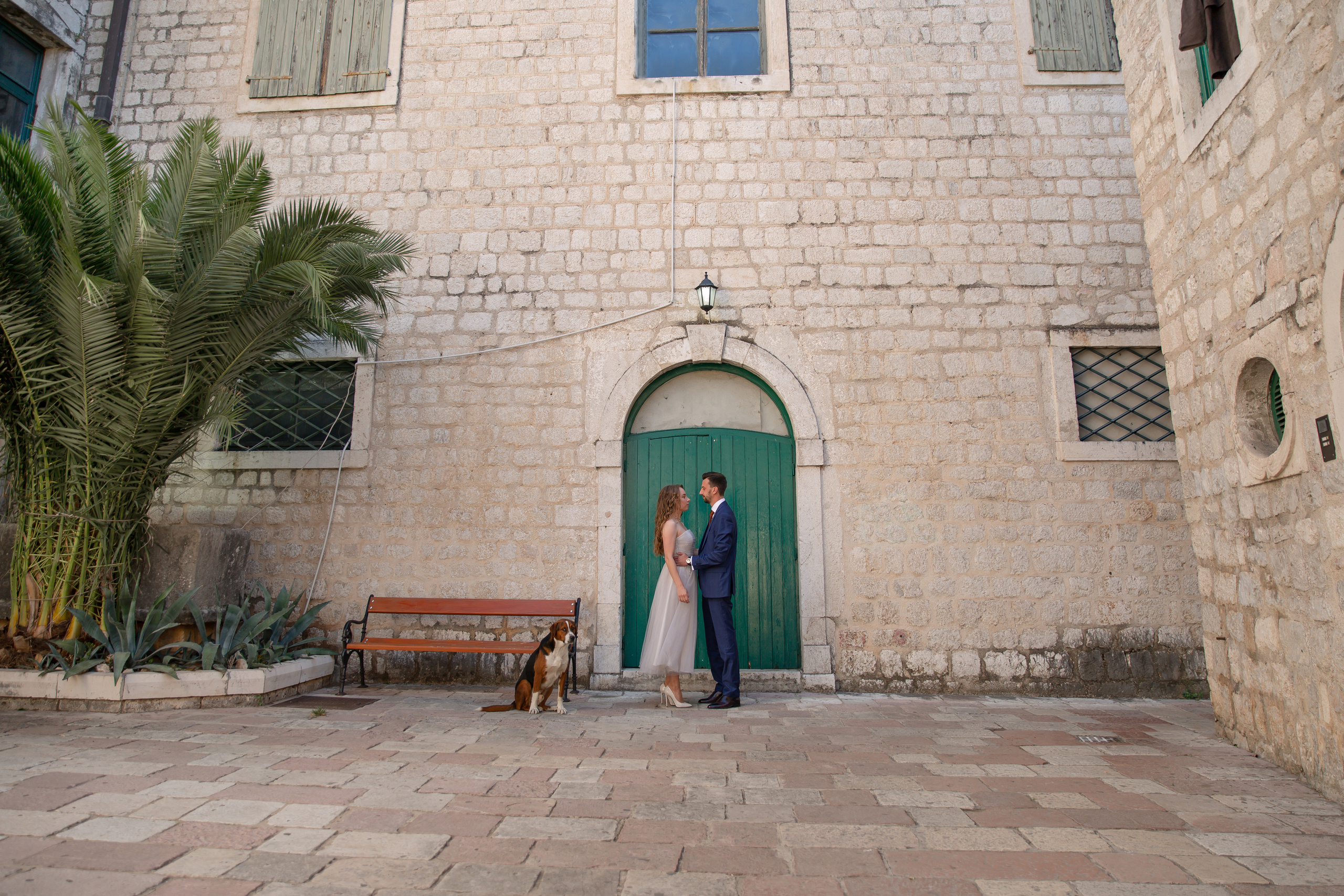 Свадебная фотосессия в Черногории - прогулка по старому городу Котор