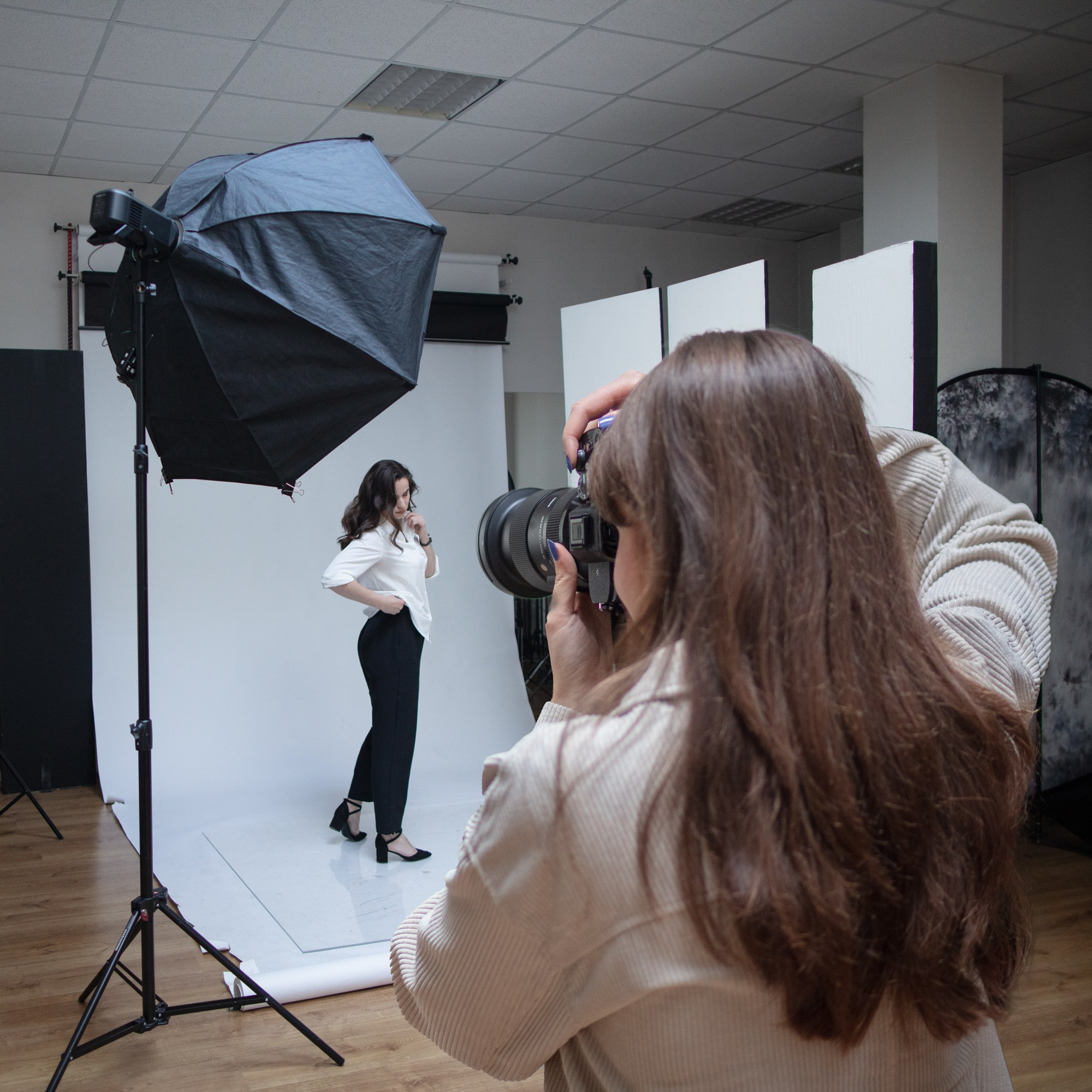 GALERIJA. Fotokursi fotostudijā Rīgā. Profesionāls fotogrāfs Aivars Tipsis