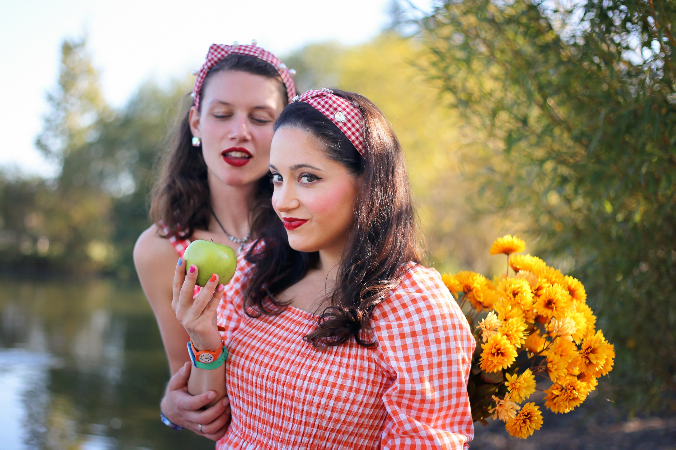 Party Chic Boutique. YuAnna studio. Family & Kids Photographer in Seattle area, located in