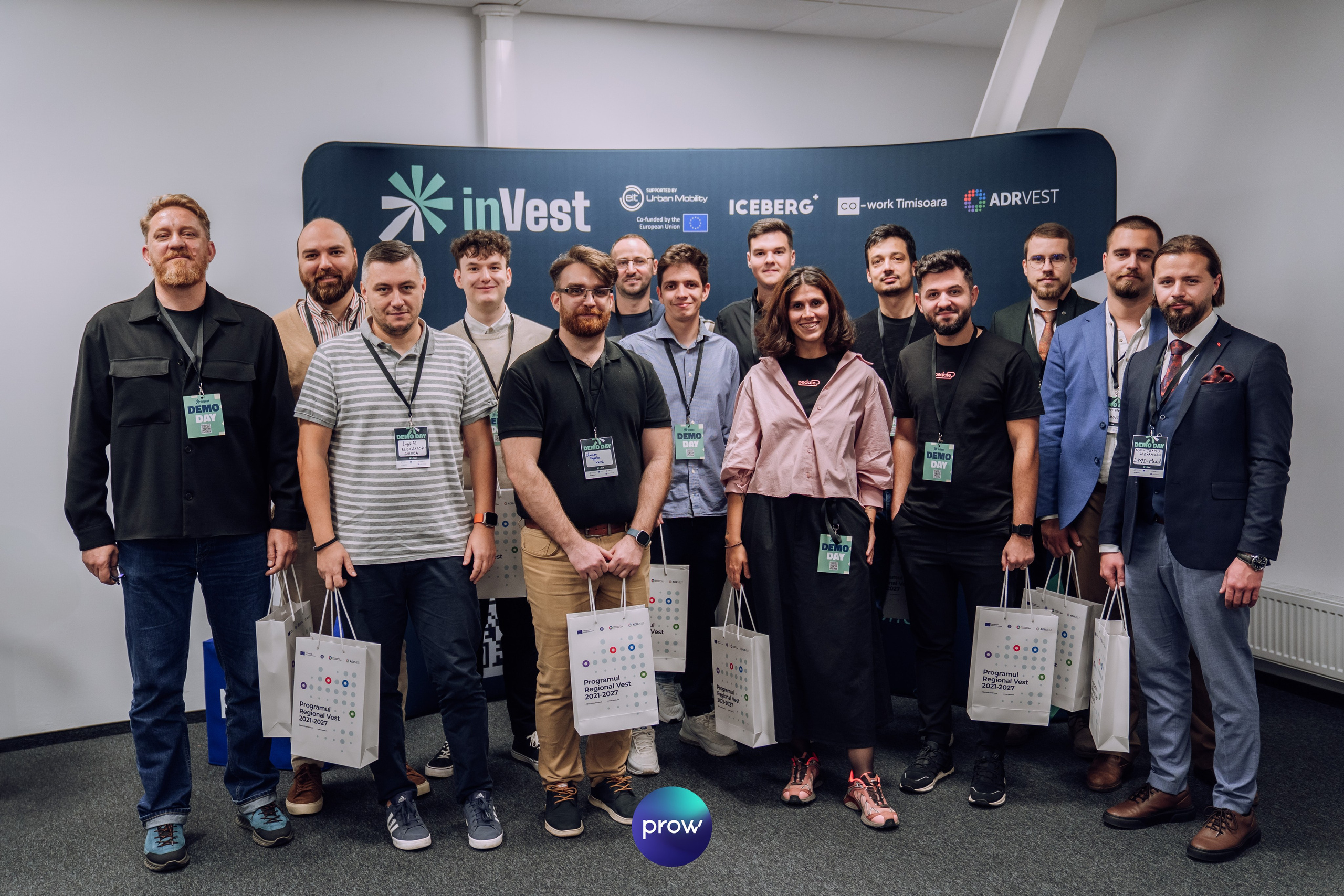 InVest DemoDay @ Cowork. Cozac Cristian Photographer