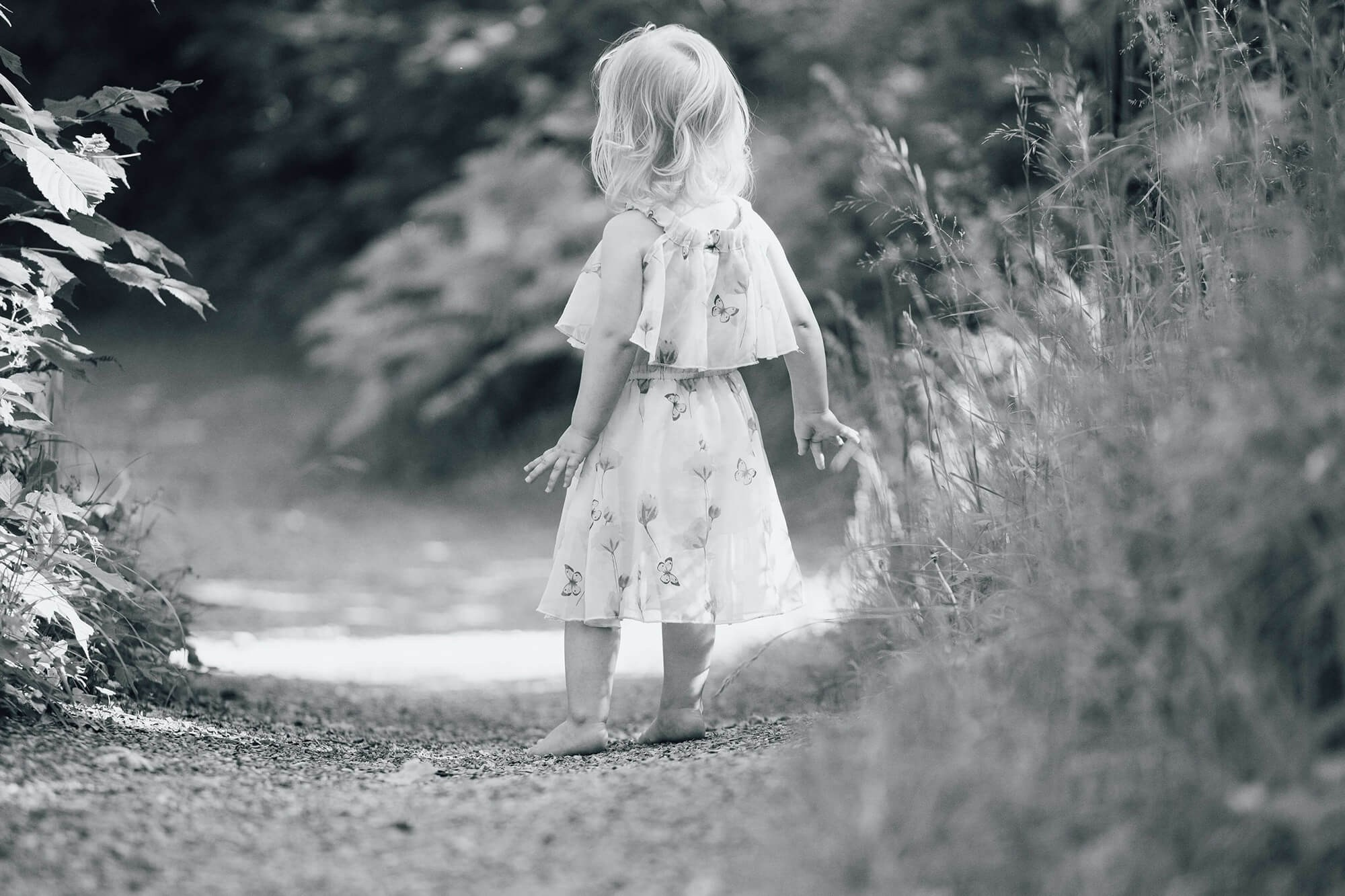 Barn løper i parken på Mule Varde