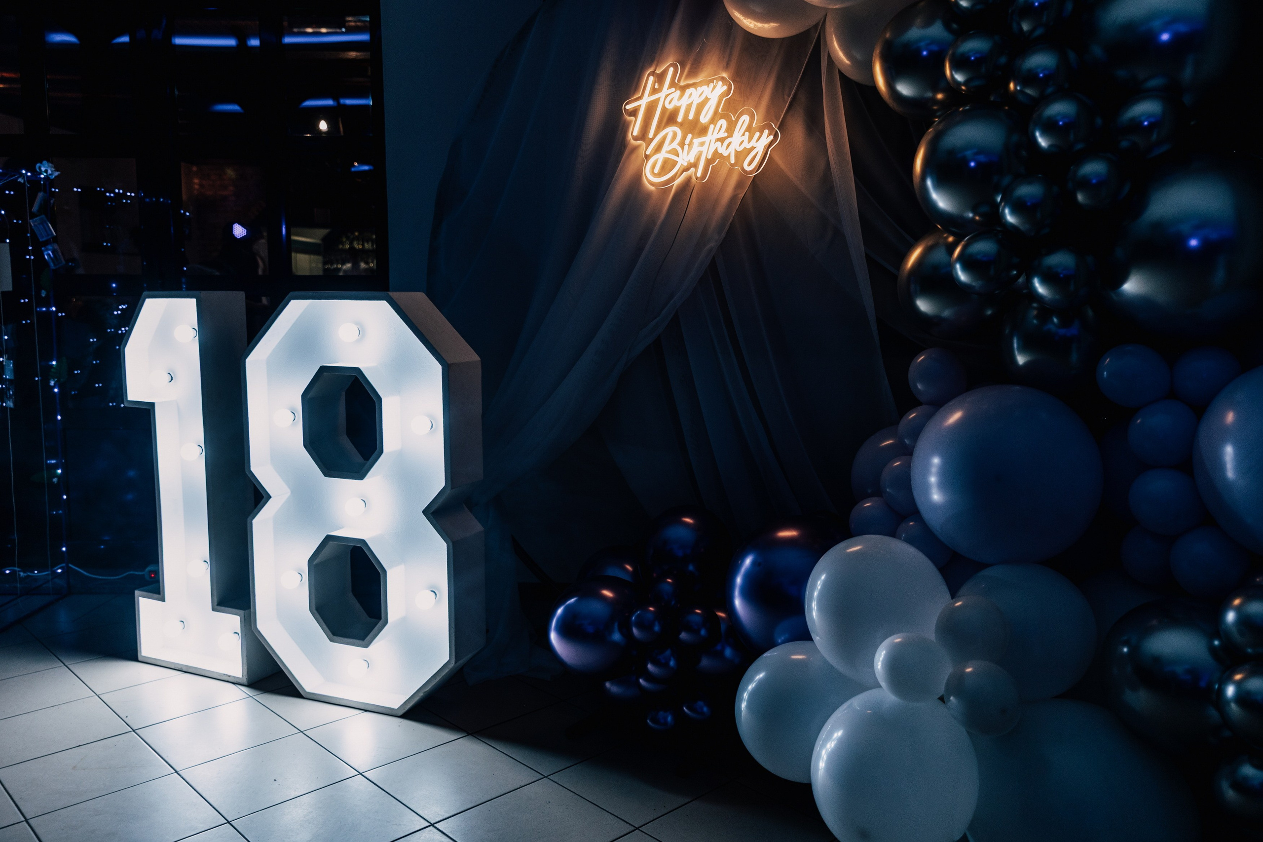 FOTOGRAFISANJE PUNOLETSTVA. Fotografi iz Backog Petrovca David i Andrea Stojanovic