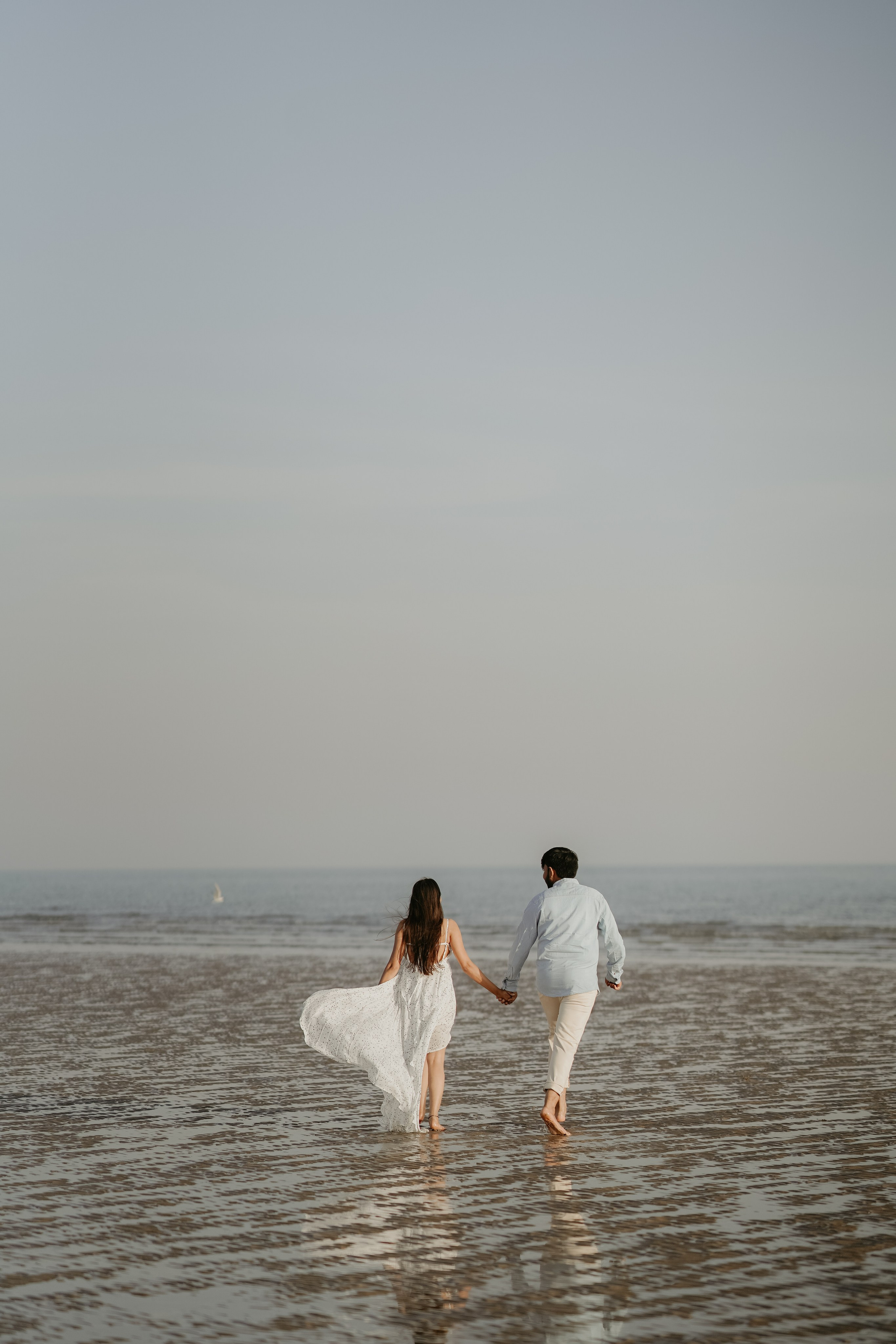 COUPLE SESSIONS. Love Emotions Weddings