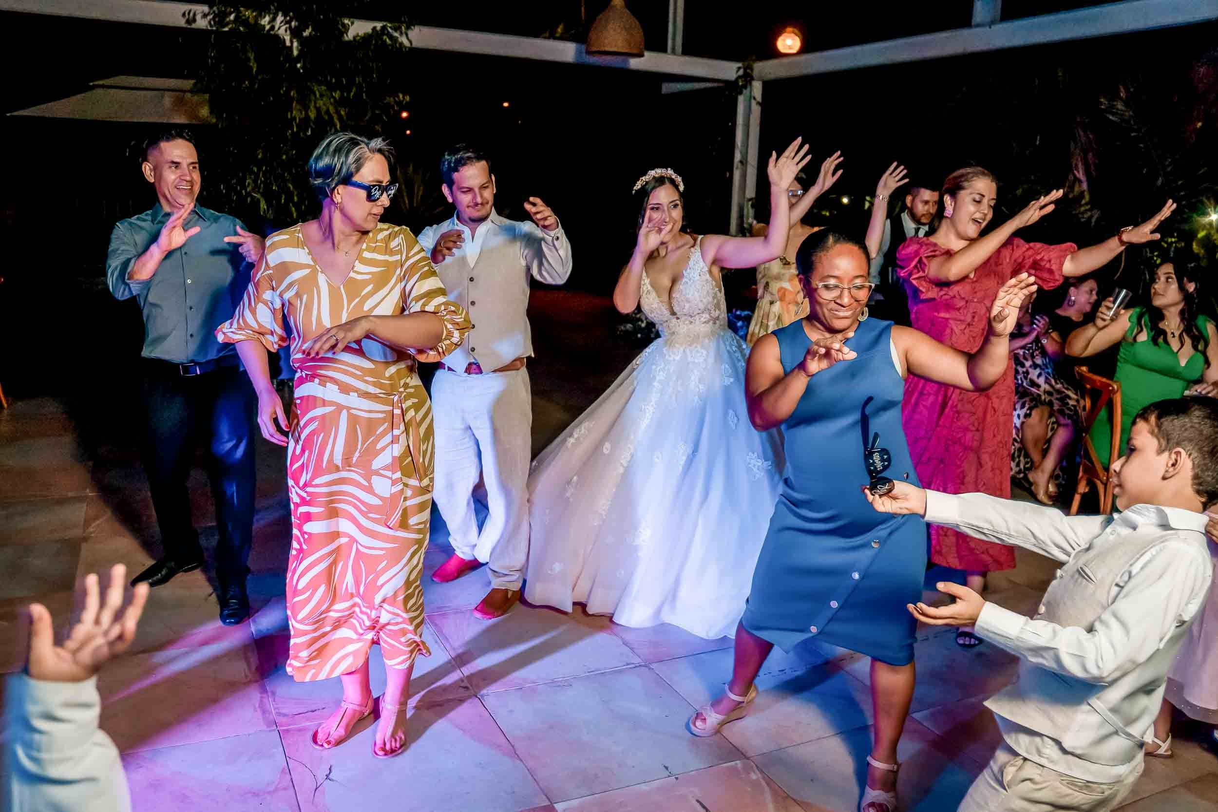 Boda en Cali. Hacienda Entre Rios - Daniela & Rodrigo. Karen Ortiz Photography / Fotógrafo profesional en Cali - Colombia