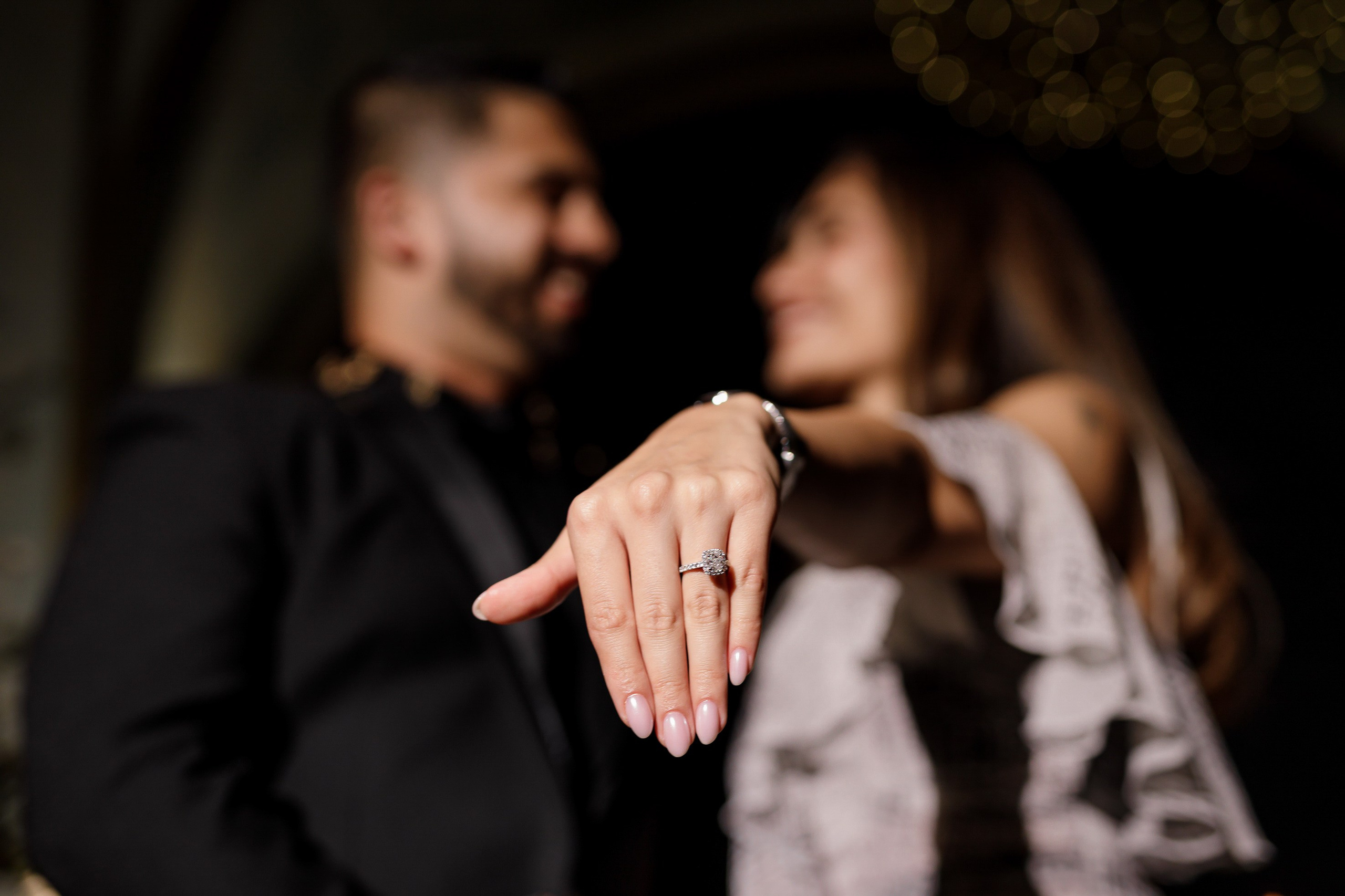 Restraunt proposal P&N. Photographer Anna Curly | Weddings and Events in Dubai