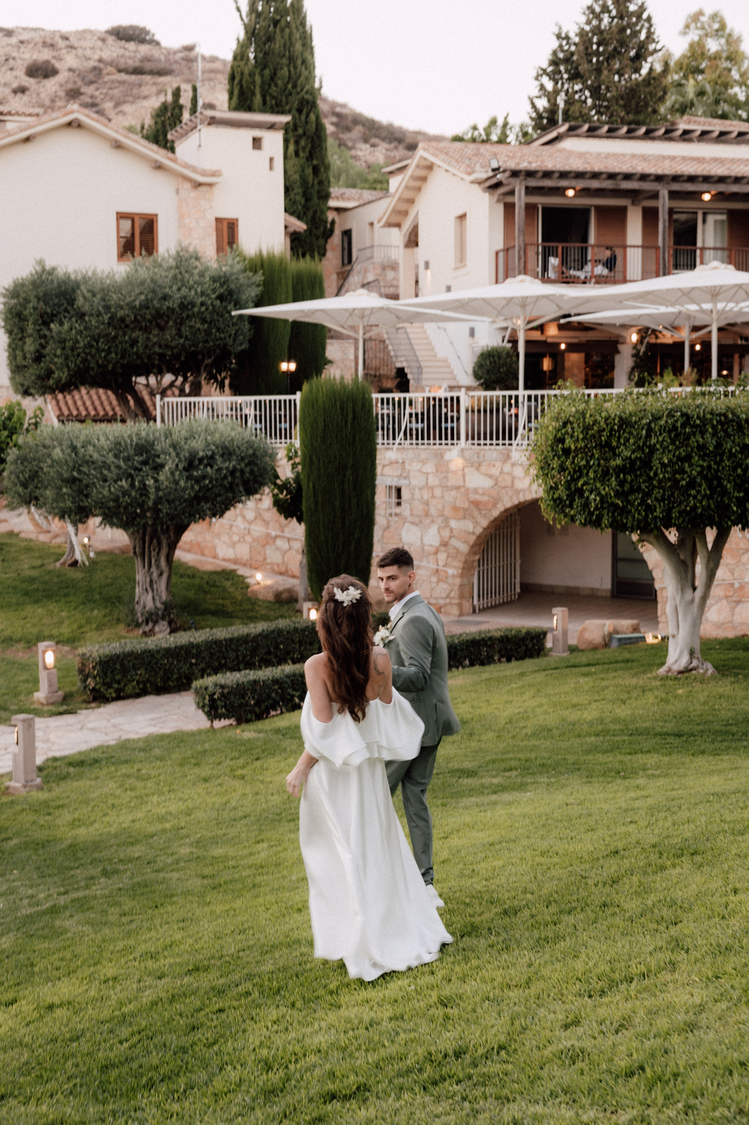 Vlad & Tanya. Photographer Alina Sparrow