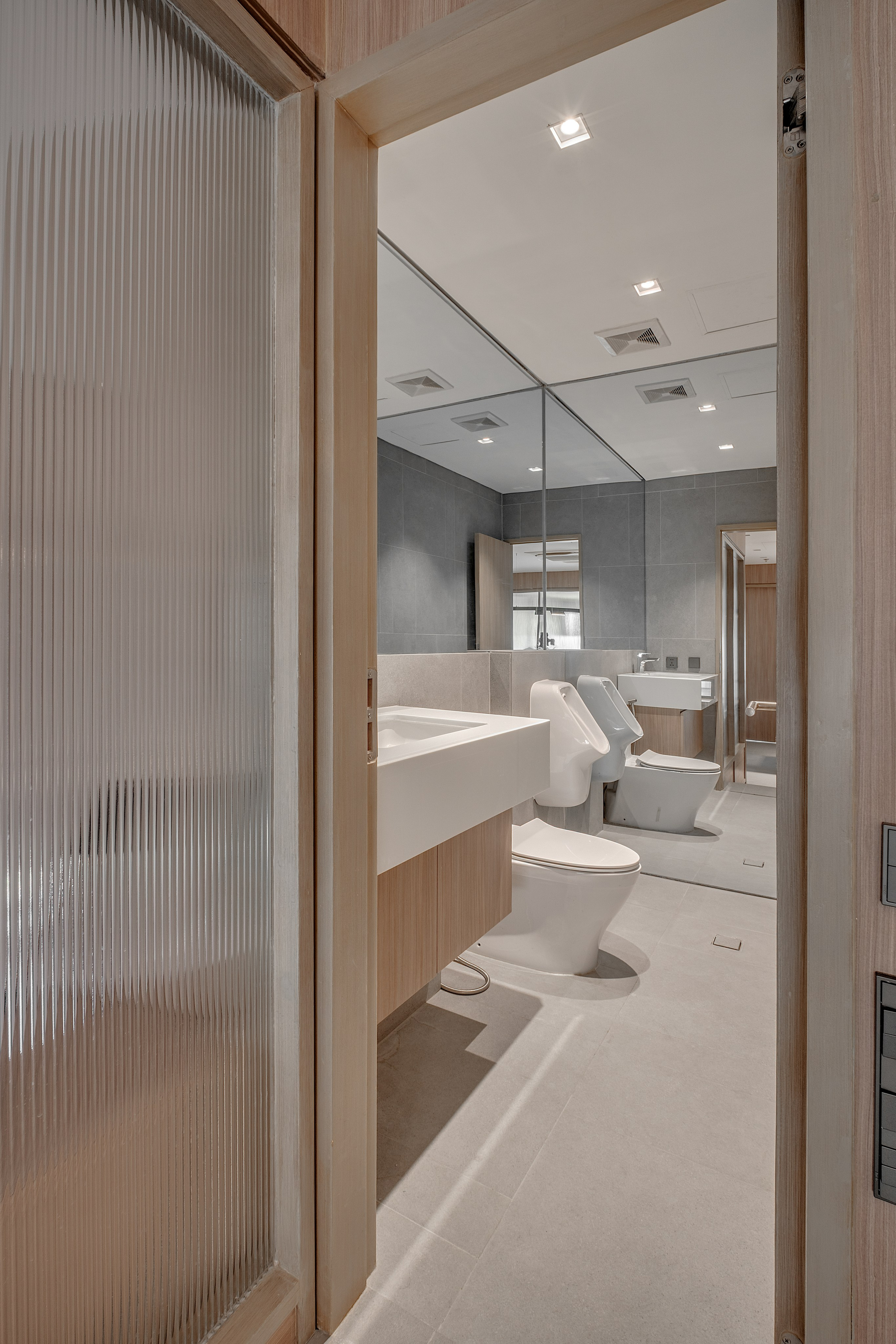 Office // Glaston Tower. Interior & Architectural Photographer Philippines | Argen Carlo Camaclang