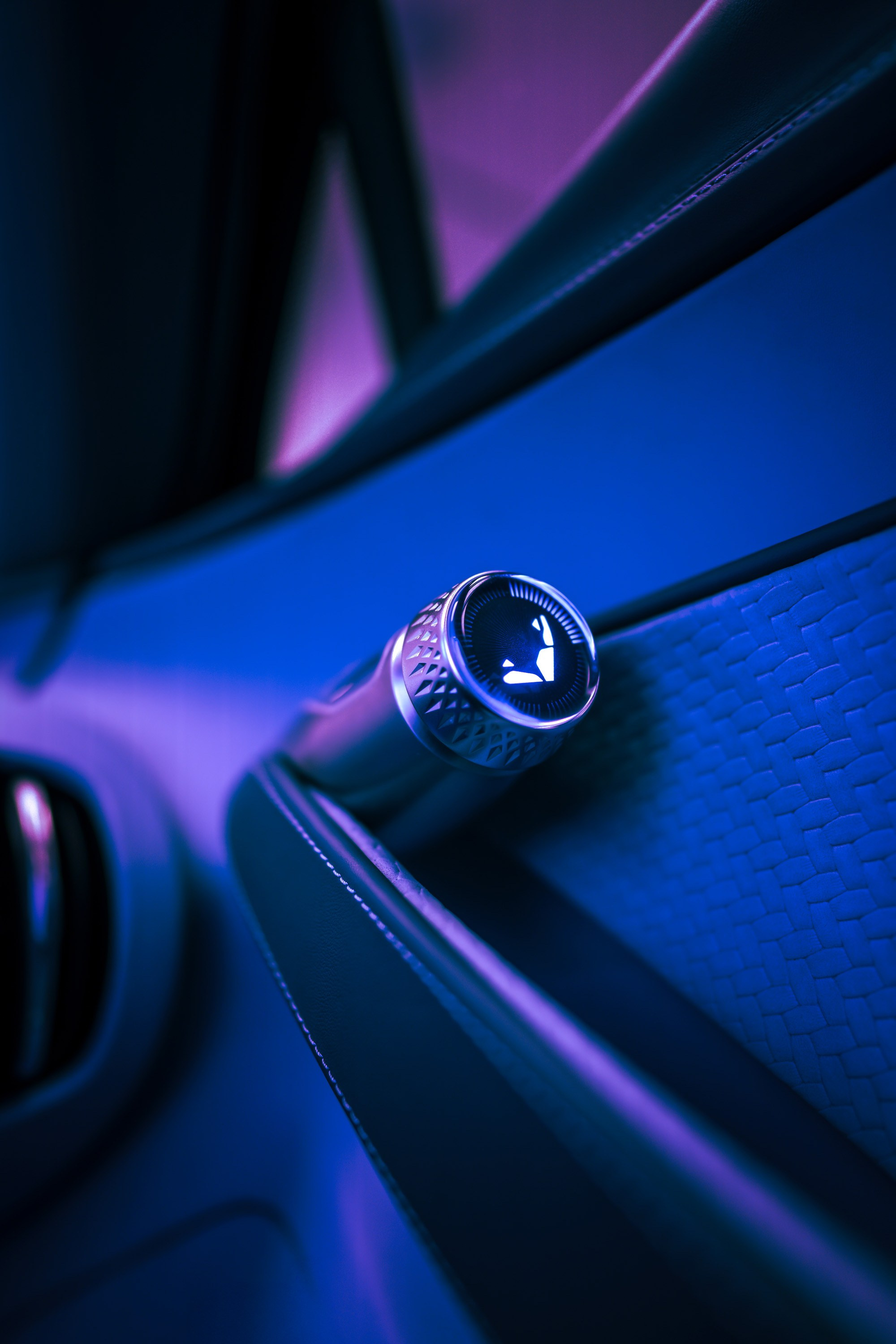 BUGATTI. WORLDWIDE COMMERCIAL AUTOMOTIVE PHOTOGRAPHER