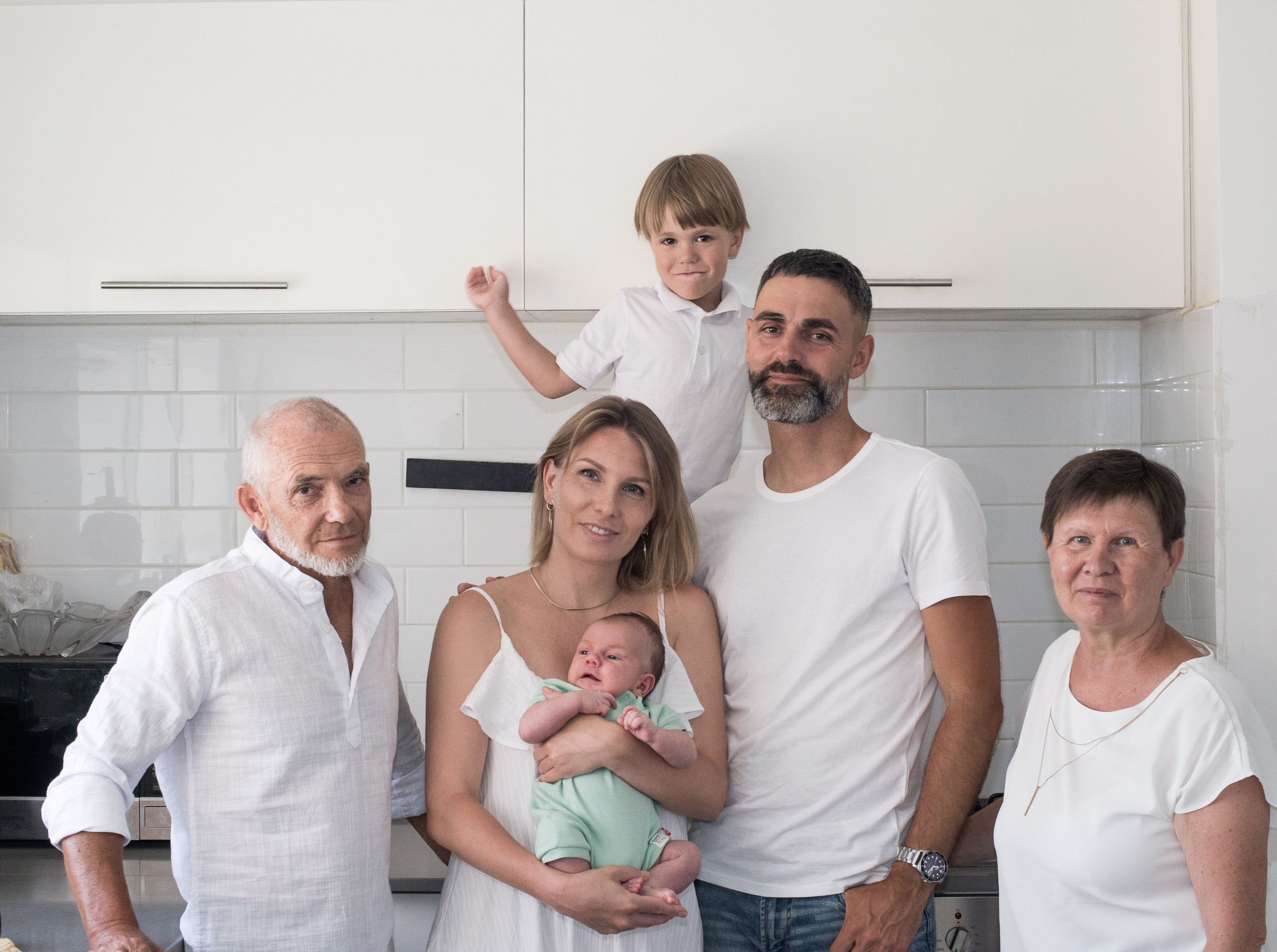 Катя, Андрей Мирон и Лео. Визуальный брендинг