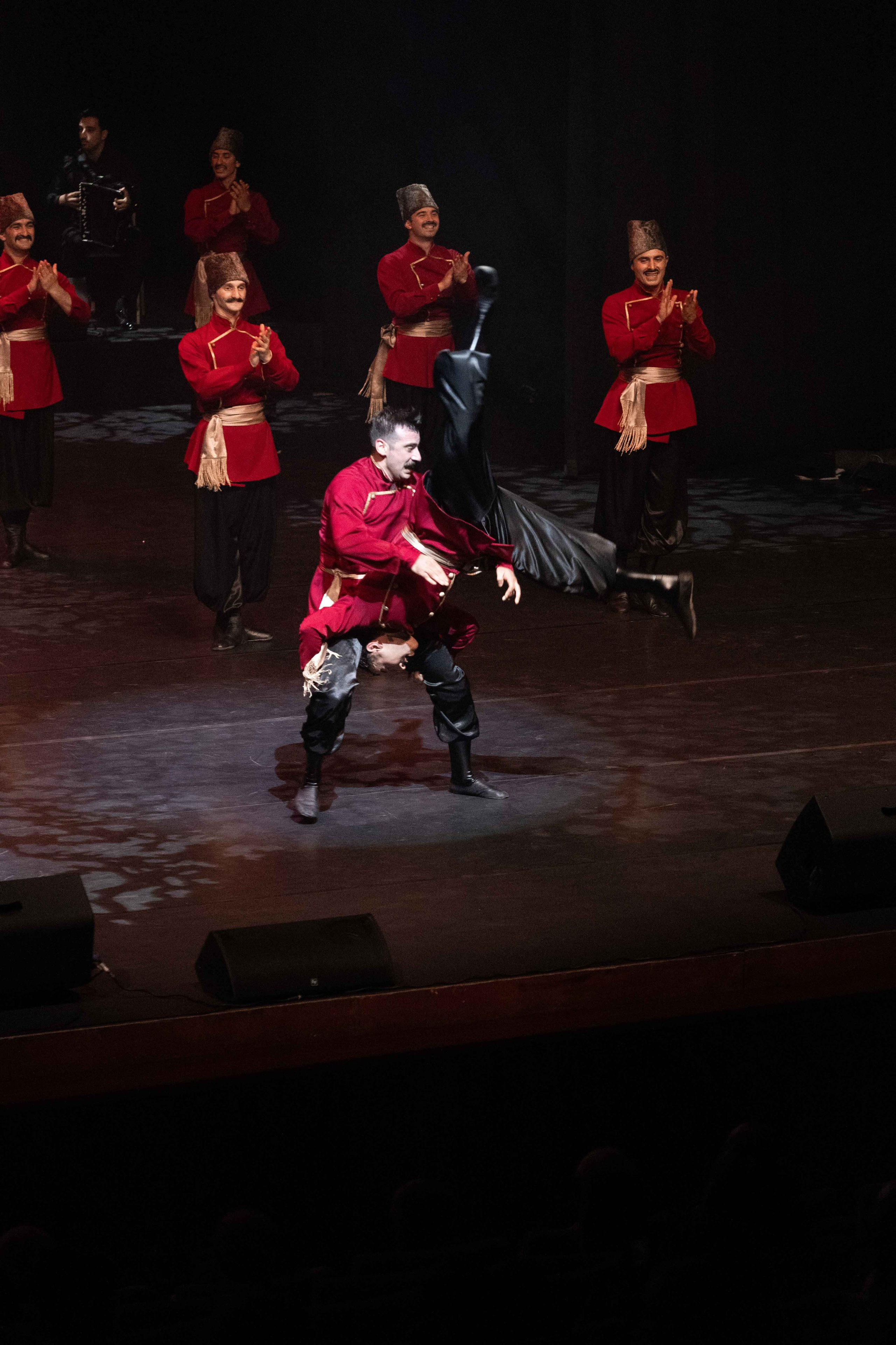 STATE DANCE ENSEMBLE. Wedding&Event photographer Ismail Rzayev in Baku