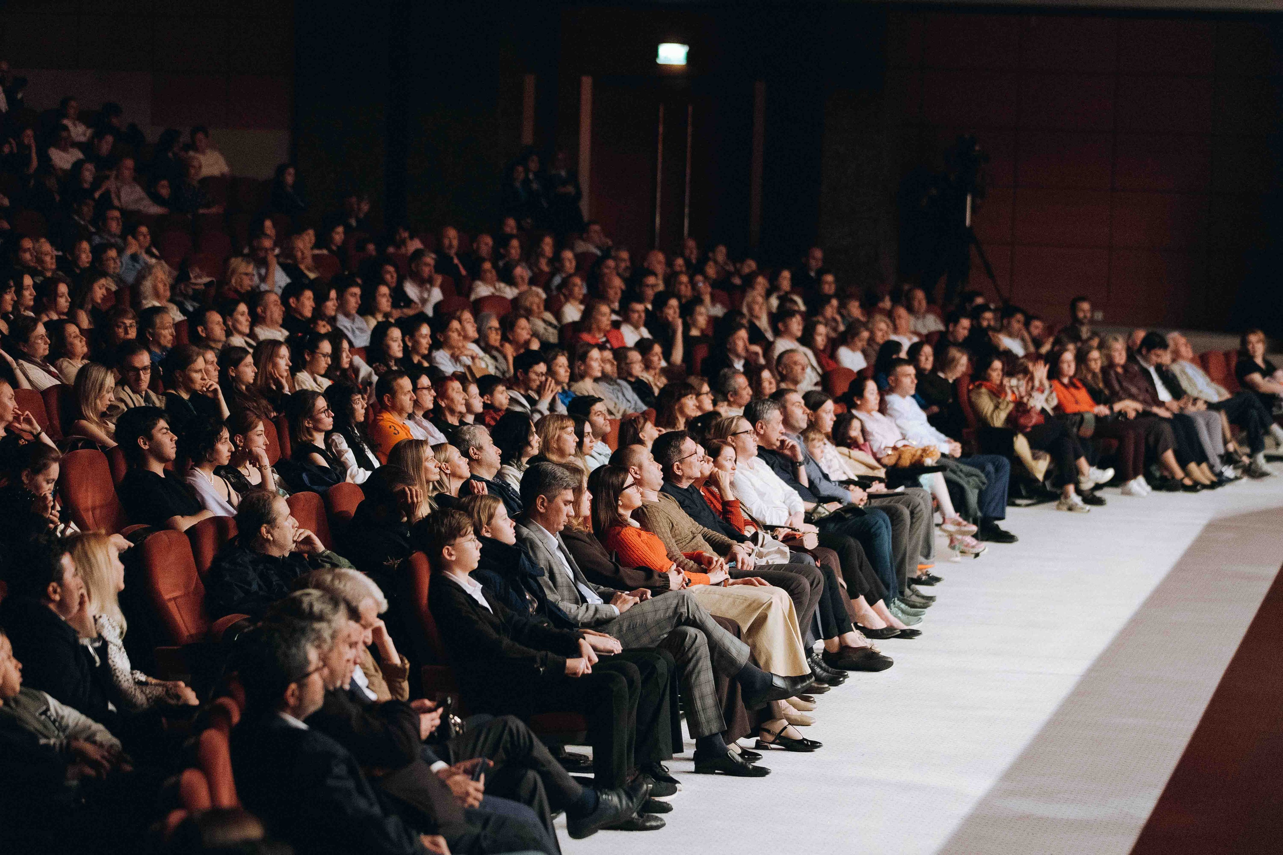 The Tchaikovsky Academic Grand Symphony Orchestra in Istanbul. Wedding&Event photographer Ismail Rzayev in Baku
