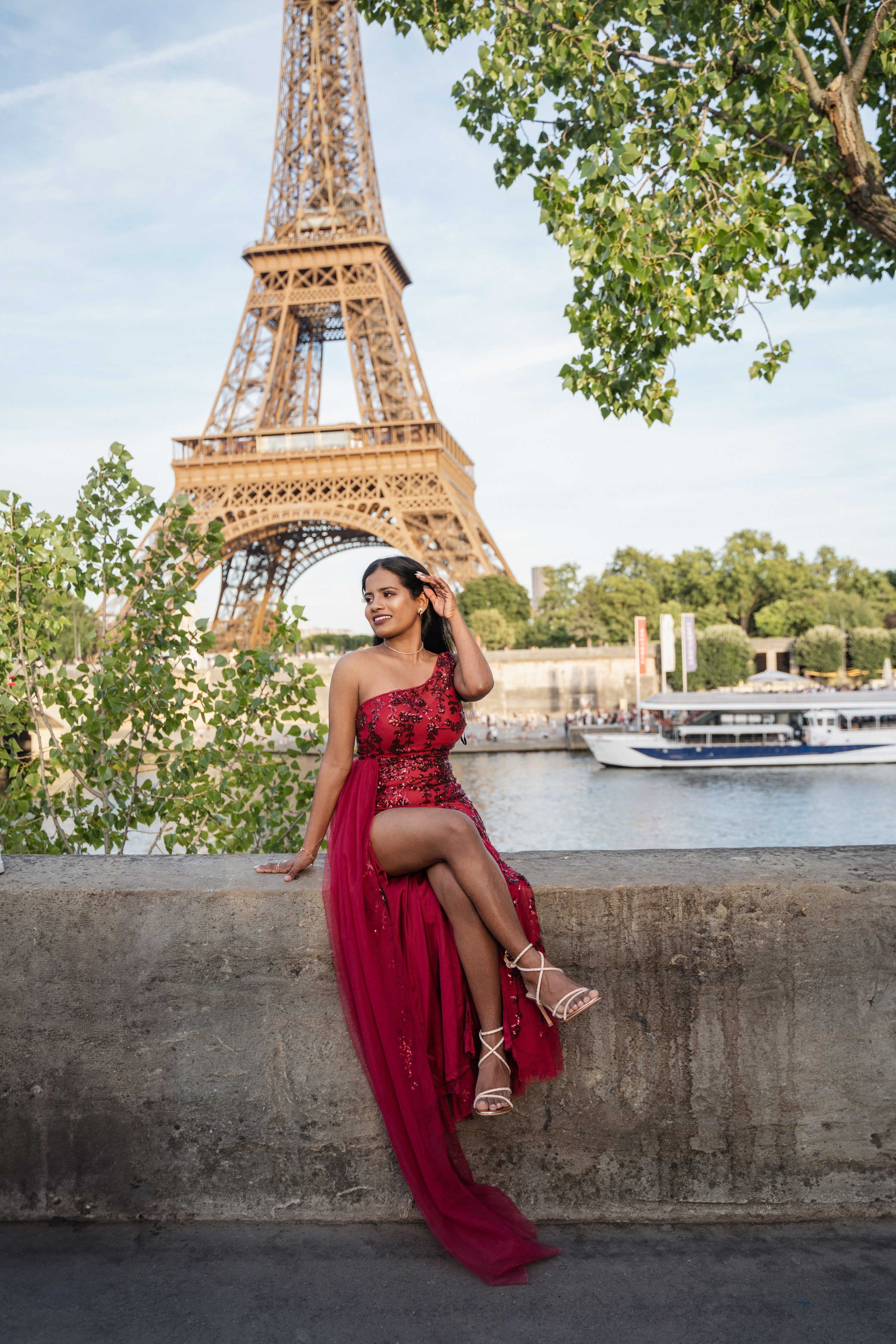 Richa (1 hour). Photographer in Paris|Solo and groups, portraits & content, couples photo-shoot in Paris at the best locations