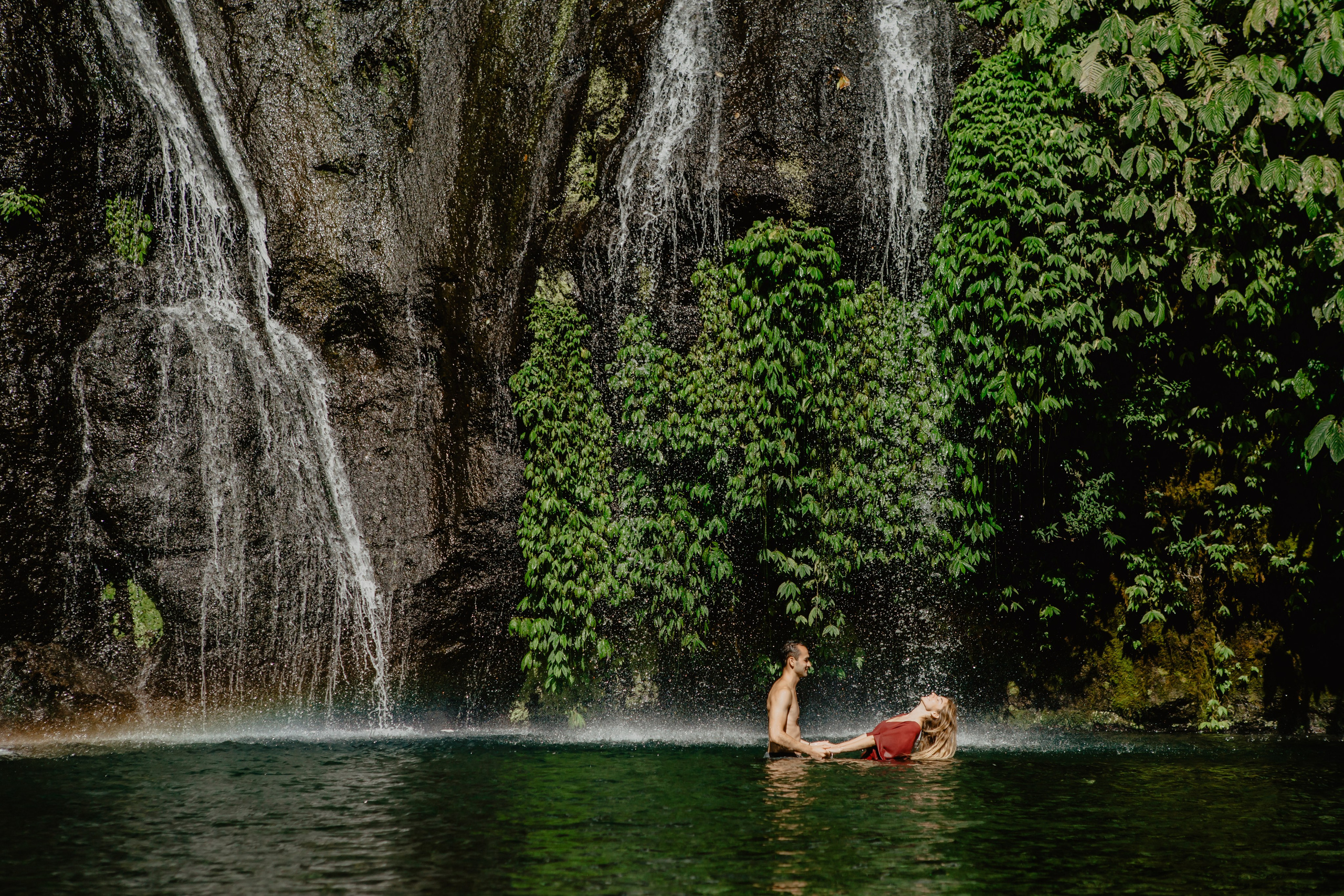 Honeymoon photo shoot in Bali. Female Photographer in Bali