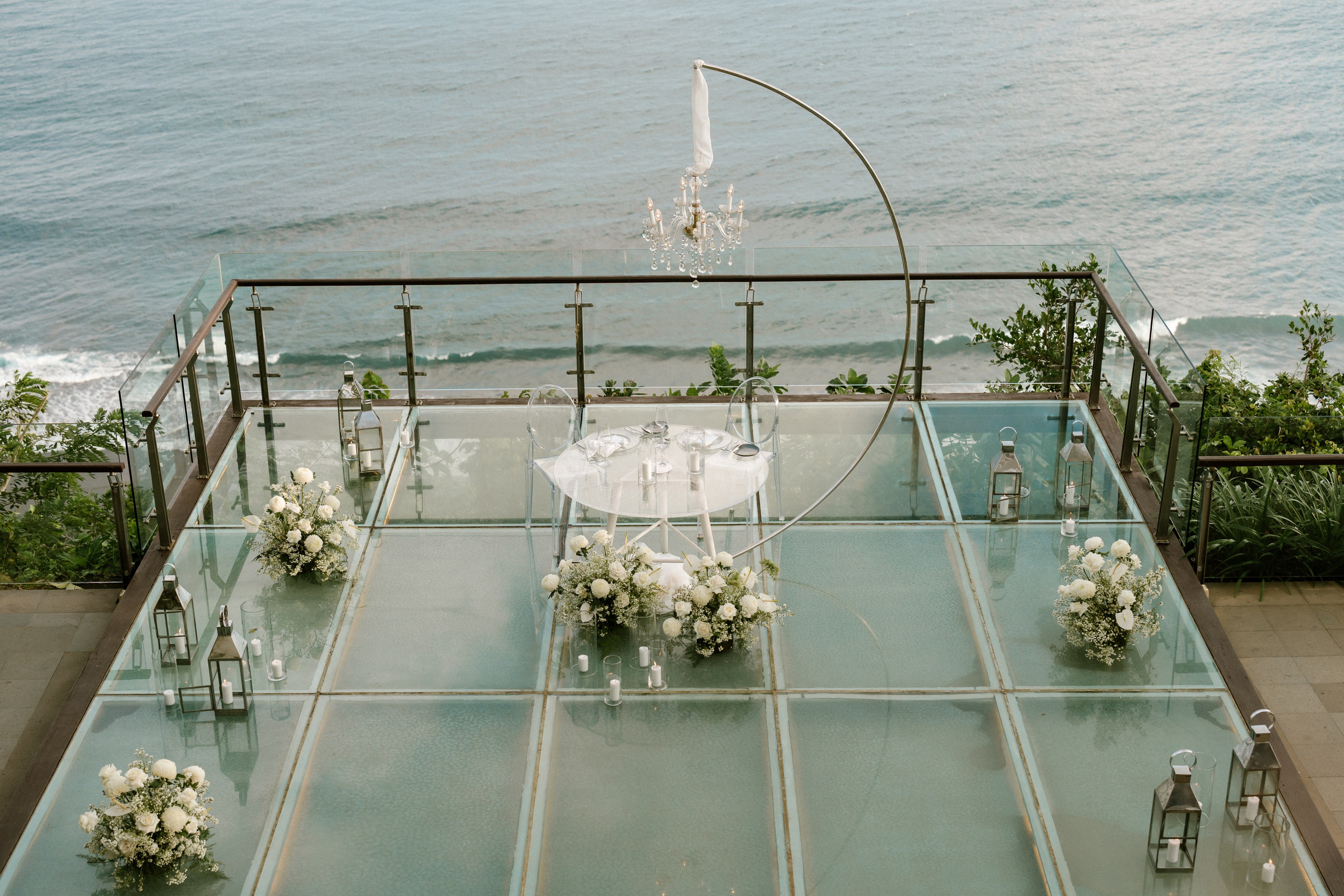 Nicolaos & Ivanna. Female Photographer in Bali