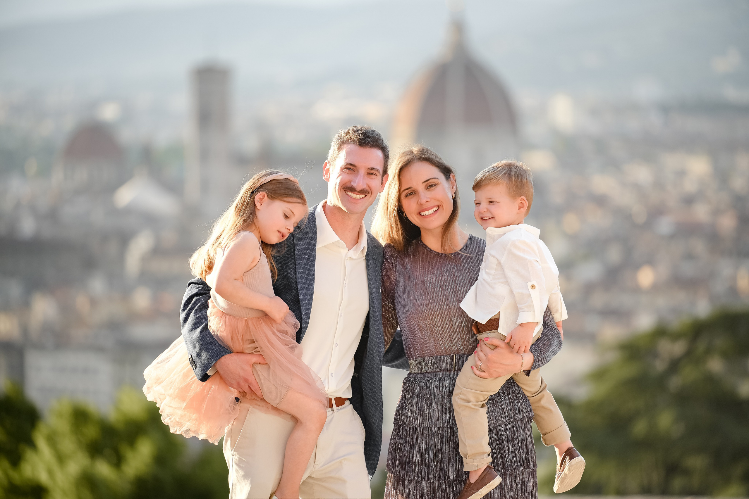 Jessica & Family. Wedding Photographer in Italy