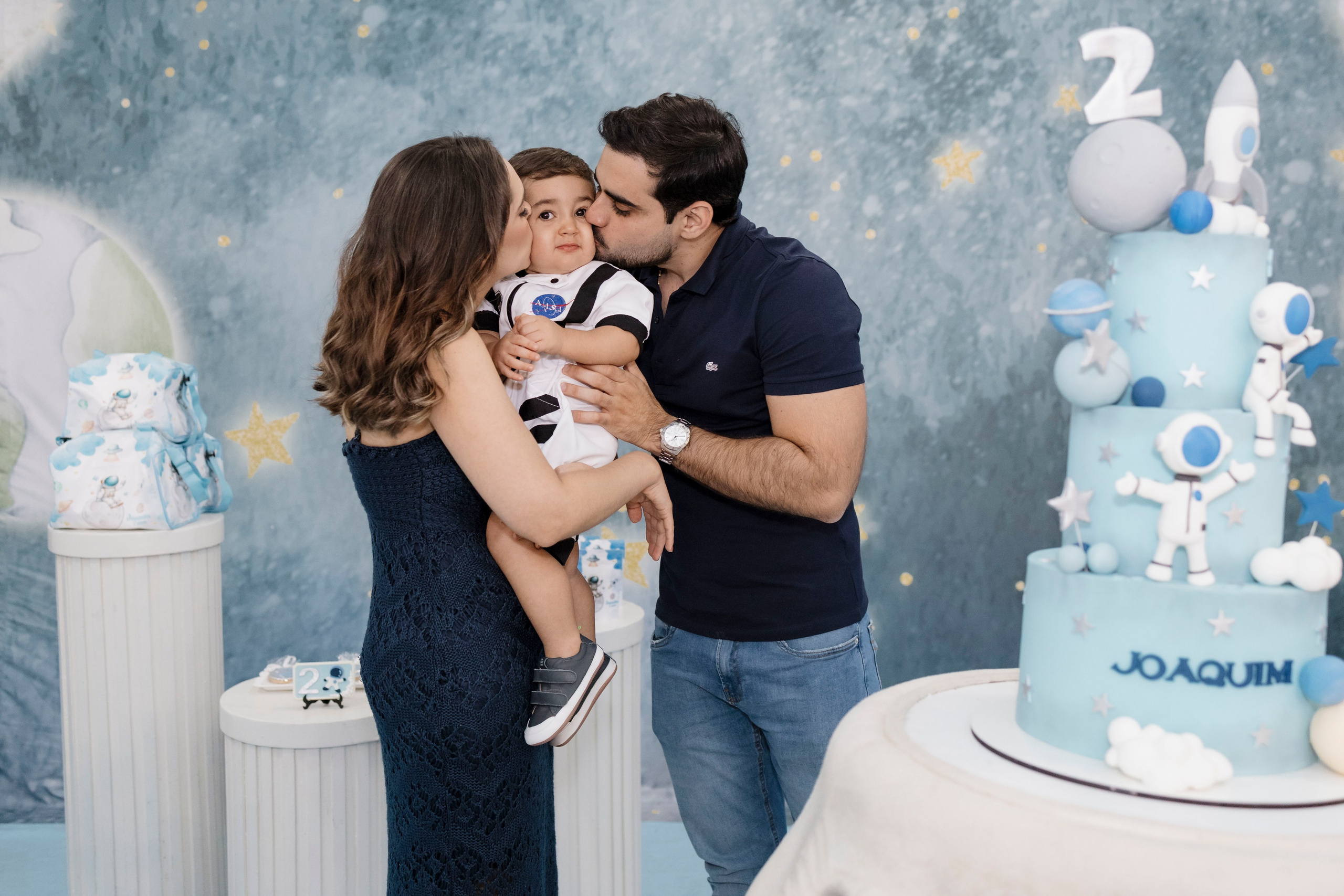 Momento do parabéns na festa de 2 anos do Joaquim