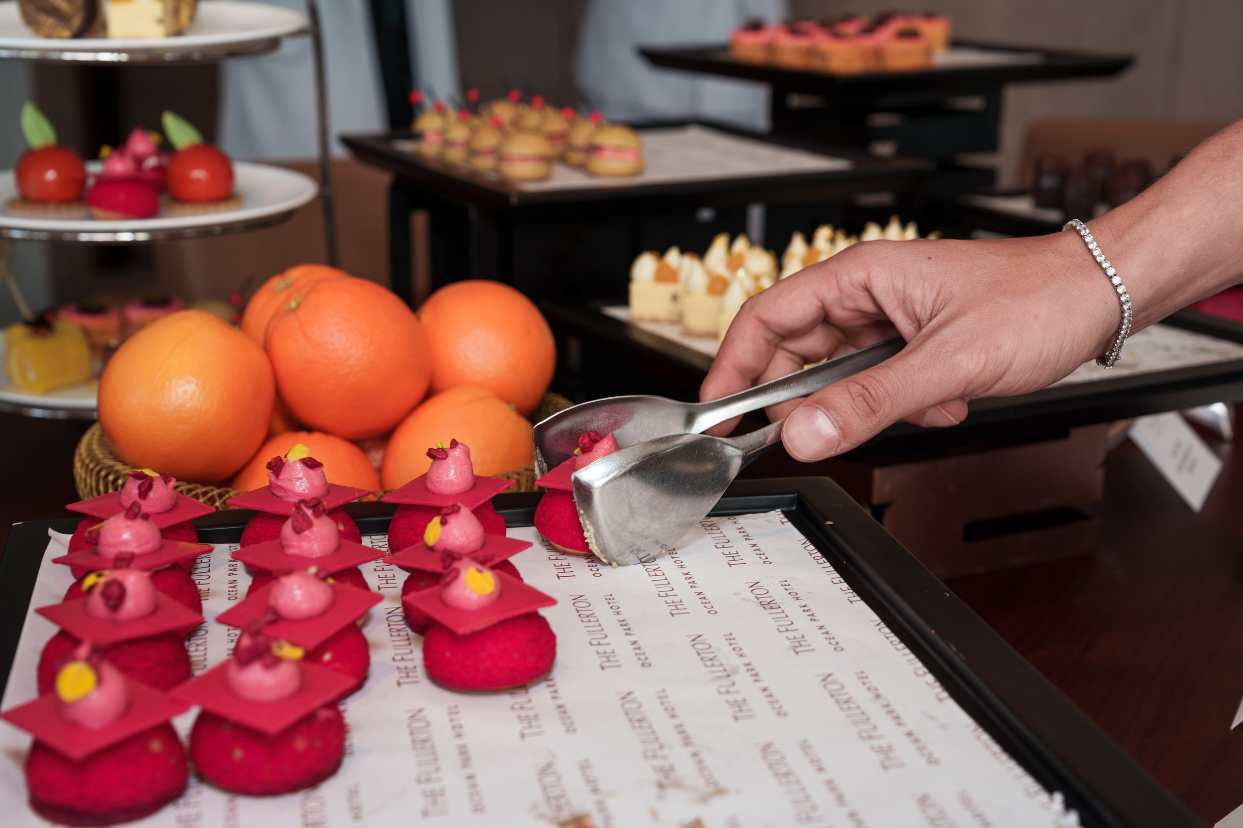 HASHTAG LEGEND | THE FULLERTON HONG KONG. ФОТОГРАФ В ГОНКОНГЕ (СВАДЬБЫ, FASHION, СЕМЕЙНЫЕ, МЕРОПРИЯТИЯ, ФОТОПРОГУЛКИ)