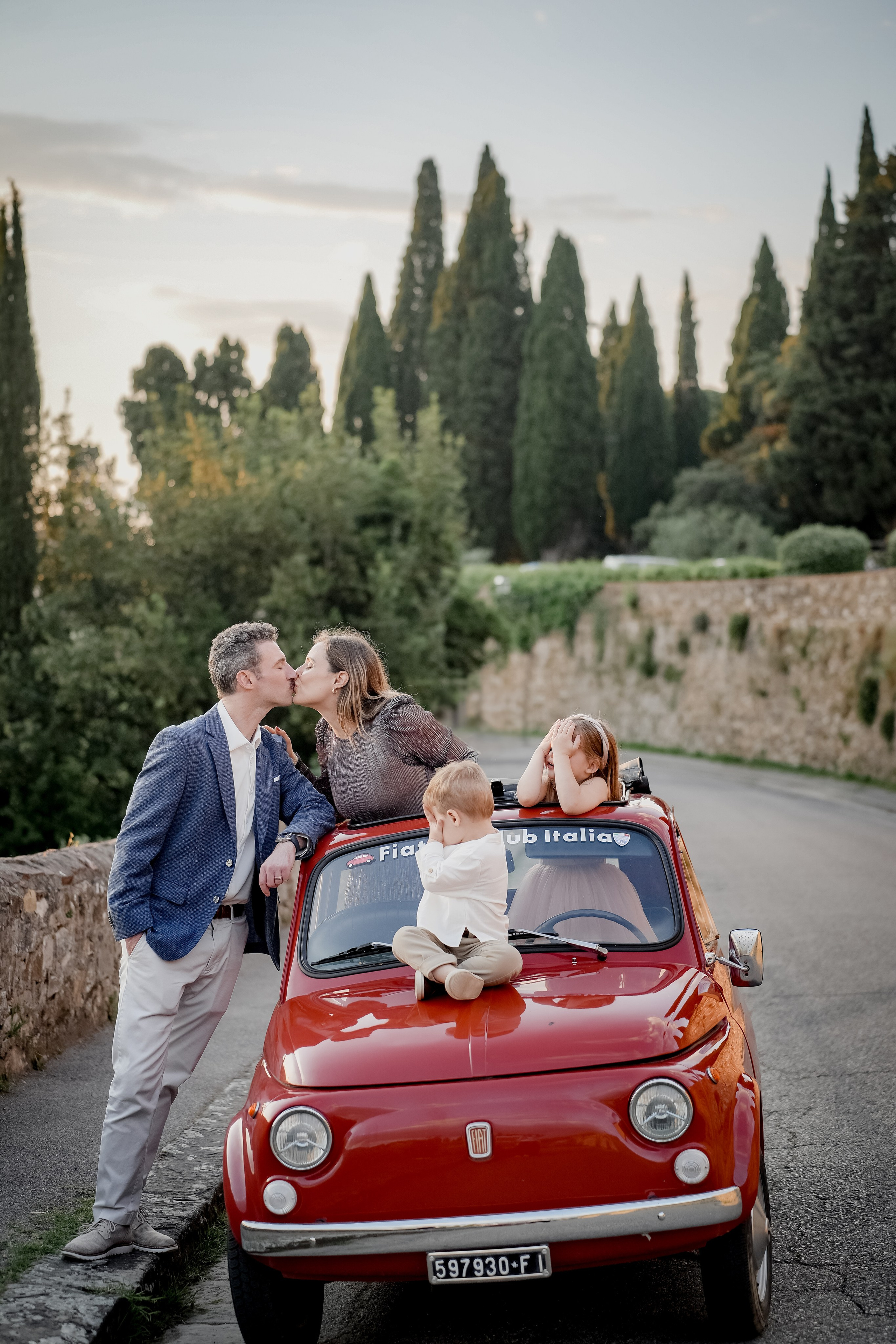 Jessica & Family. Wedding Photographer in Italy