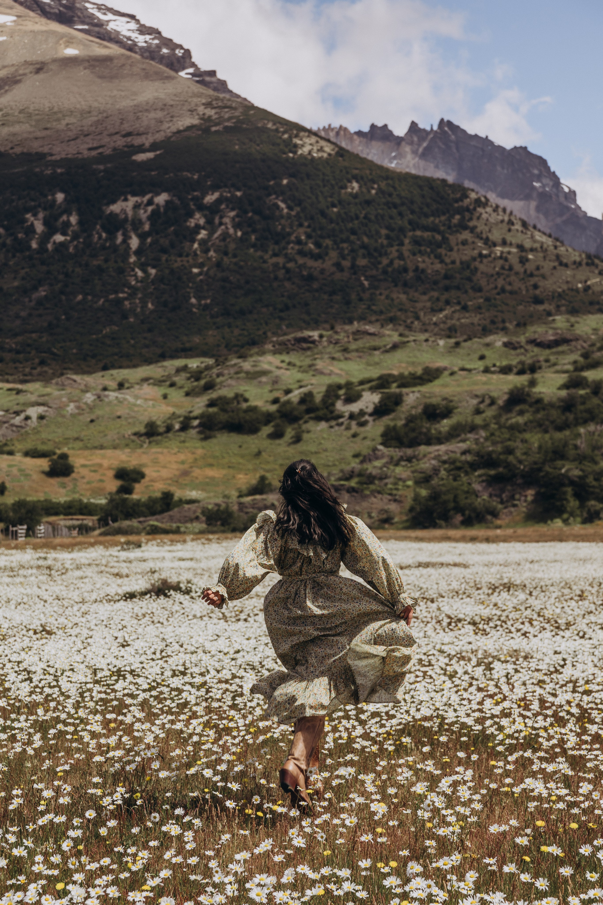 T+C. Elopement in Patagonia. Fotógrafa familiar Santiago y Chile Anna Almazova
