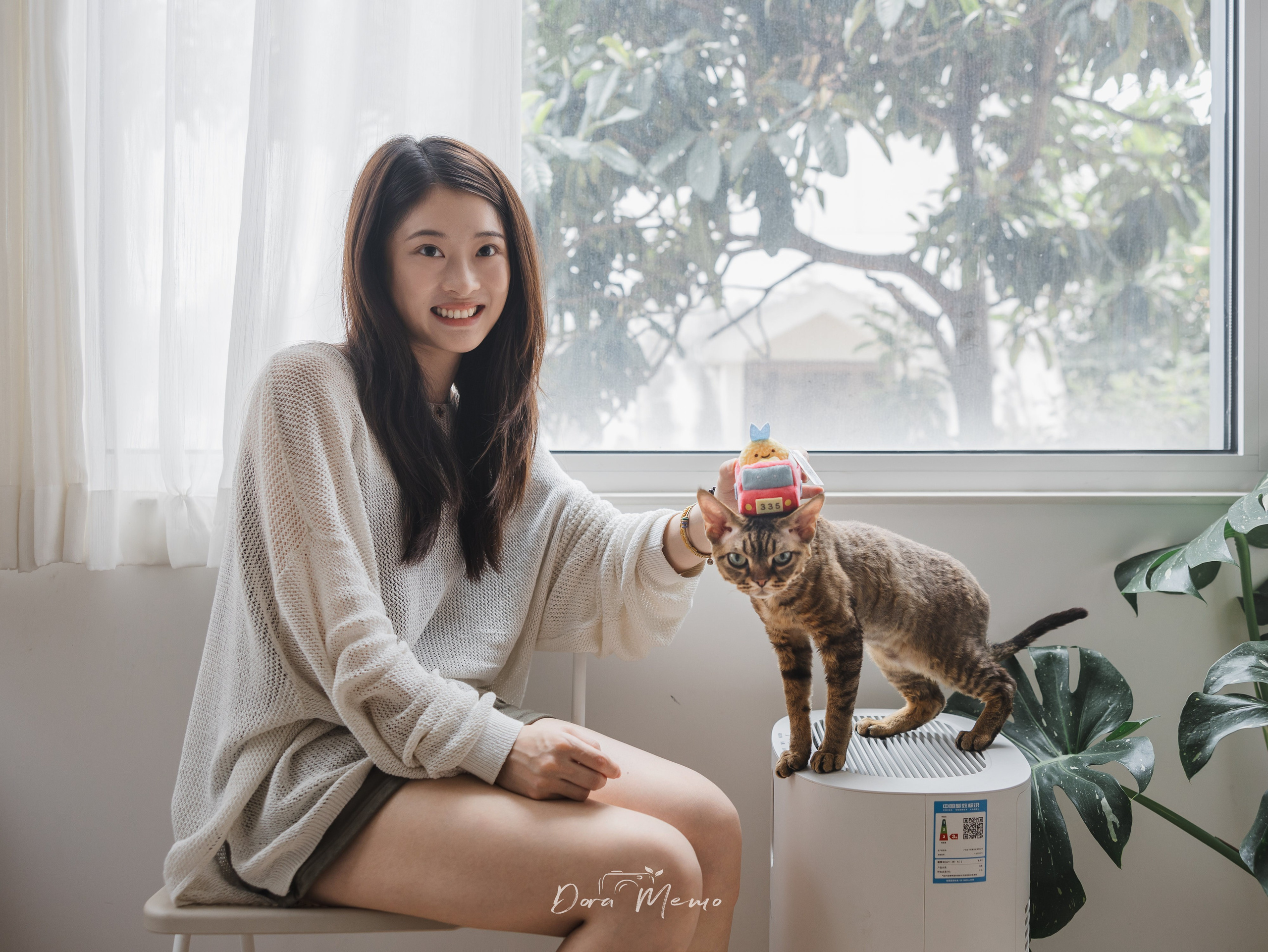Shanghai Pet Family Photography | A Warm At-Home Session with Two Cats