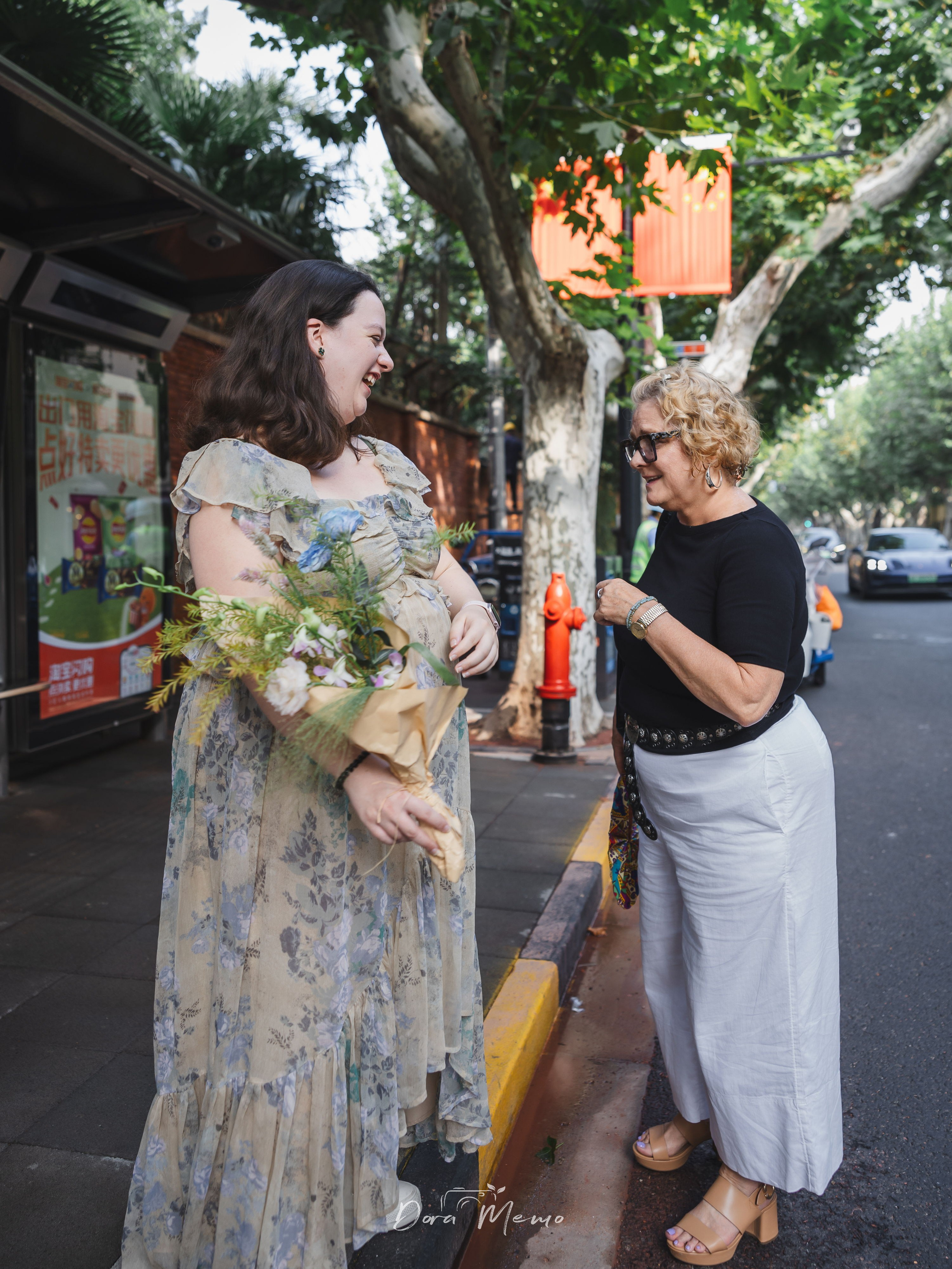 Shanghai Maternity Photographer | A Relaxed Pregnancy Session in the Former French Concession