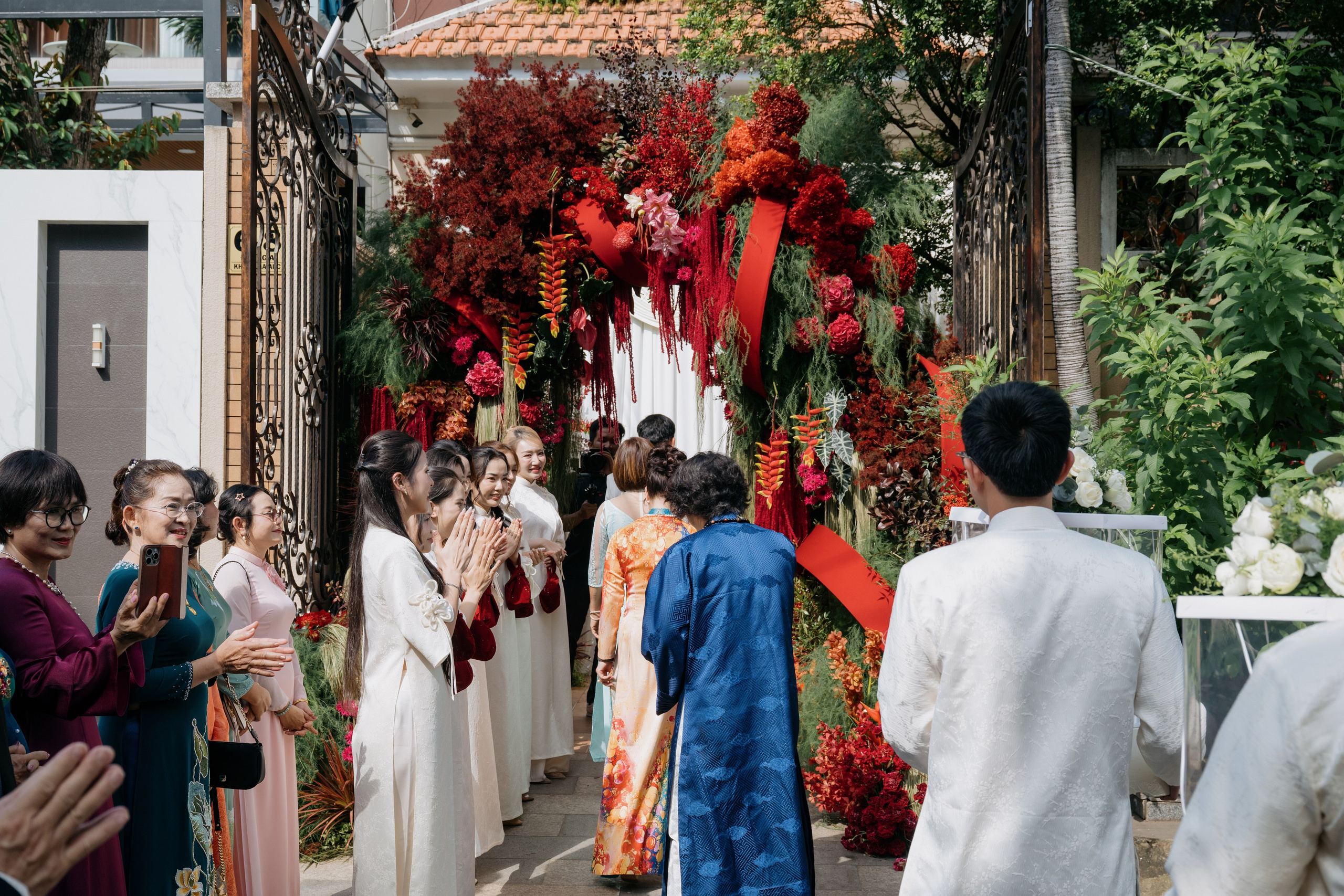 KHANG & TRANG / Wedding Ceremony. Nhiếp ảnh gia đám cưới hàng đầu tại Thành Phố Hồ Chí Minh