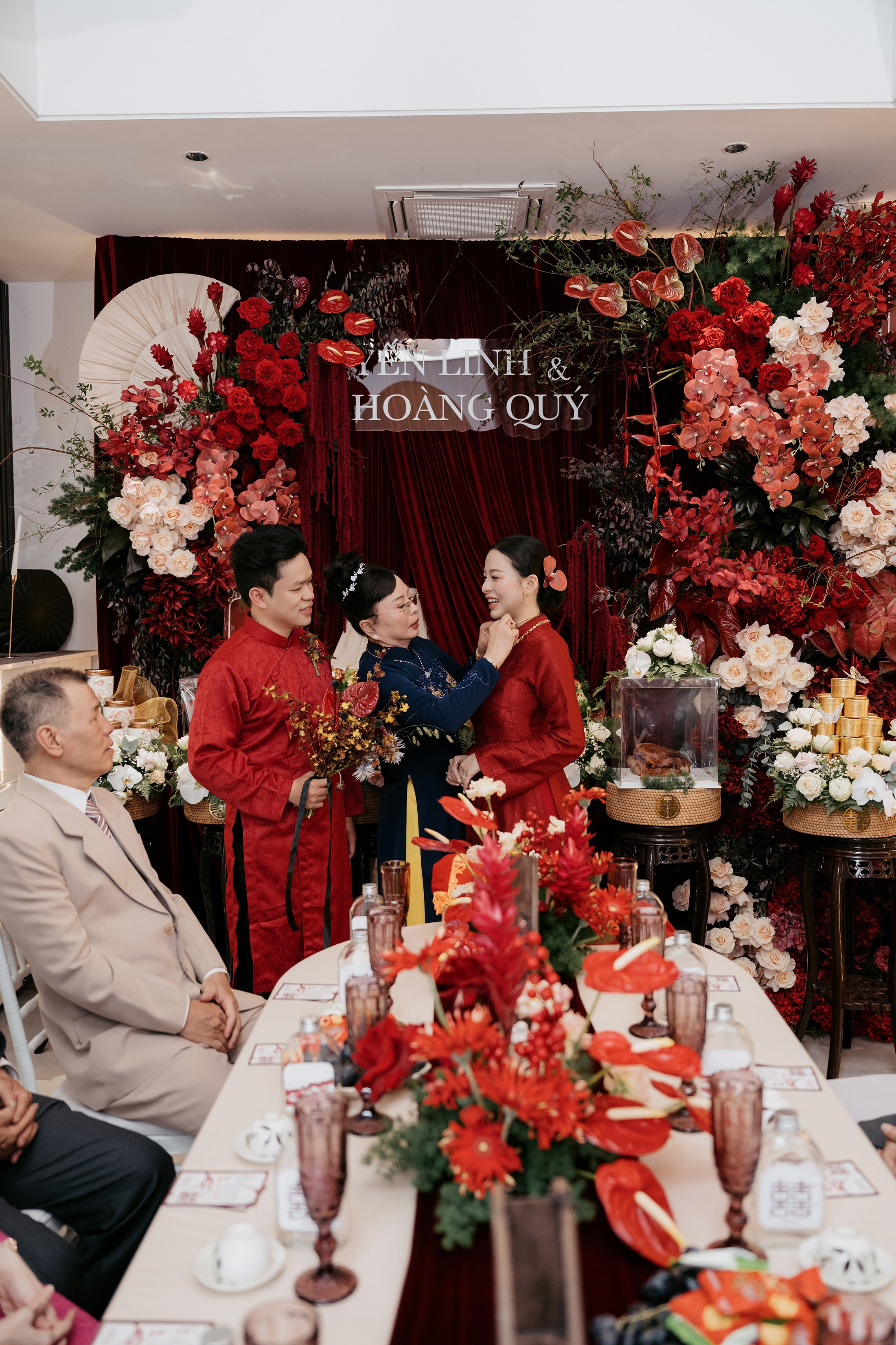 YEN LINH & HOANG QUY / Wedding Ceremony. Nhiếp ảnh gia đám cưới hàng đầu tại Thành Phố Hồ Chí Minh