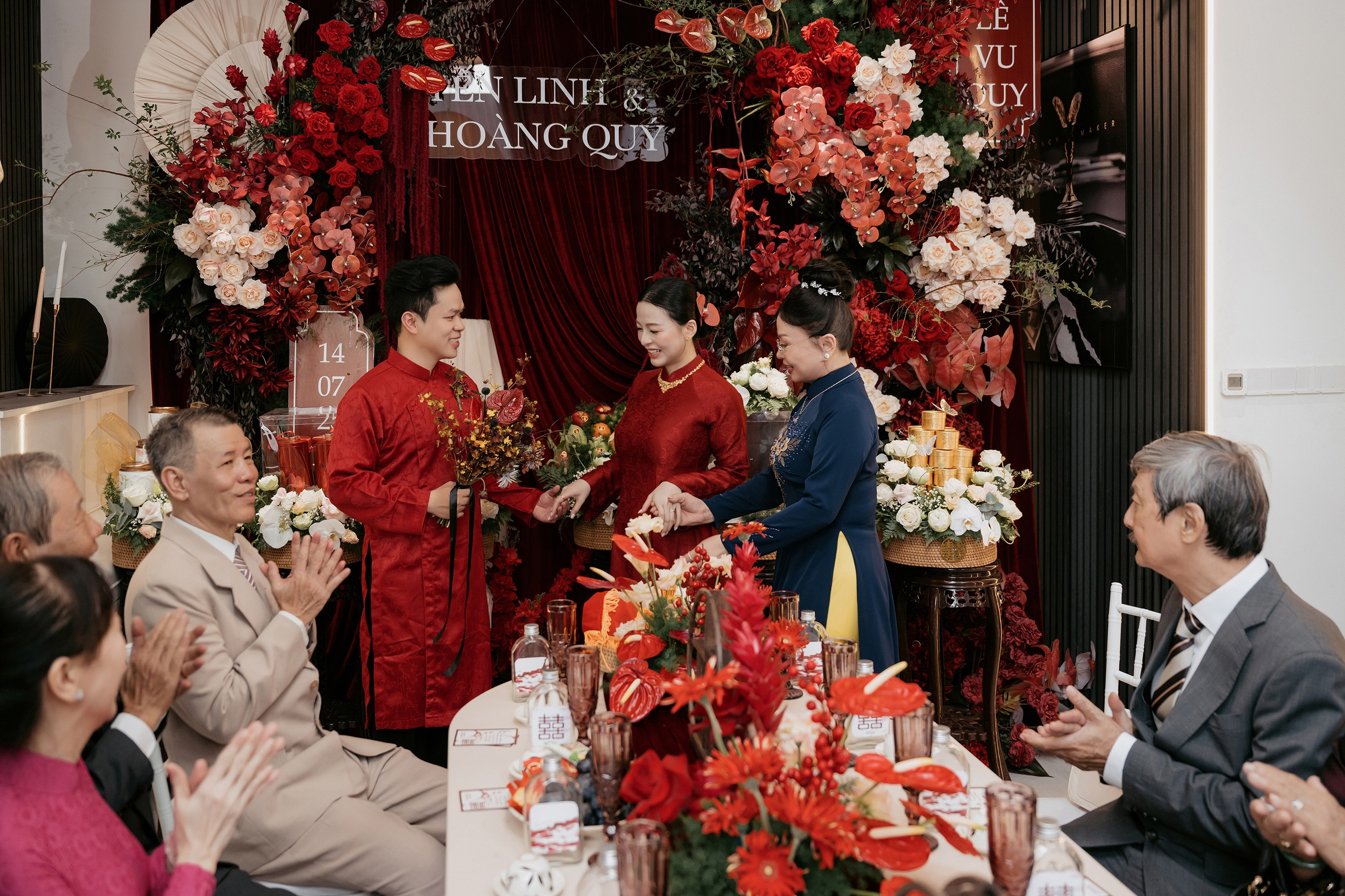 YEN LINH & HOANG QUY / Wedding Ceremony. Nhiếp ảnh gia đám cưới hàng đầu tại Thành Phố Hồ Chí Minh