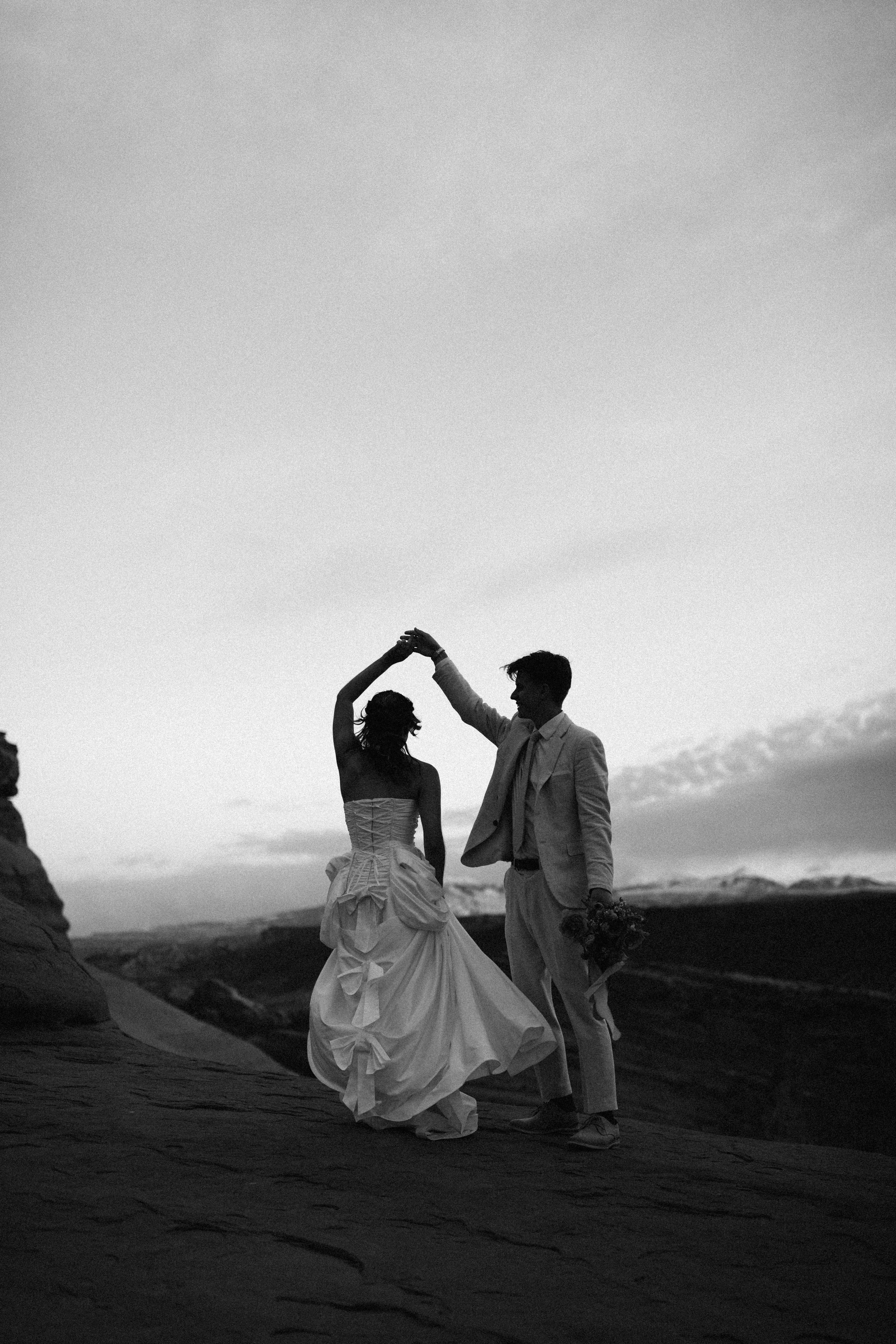 J&J at National Arches. Sara Eulalia | Virginia Photographer