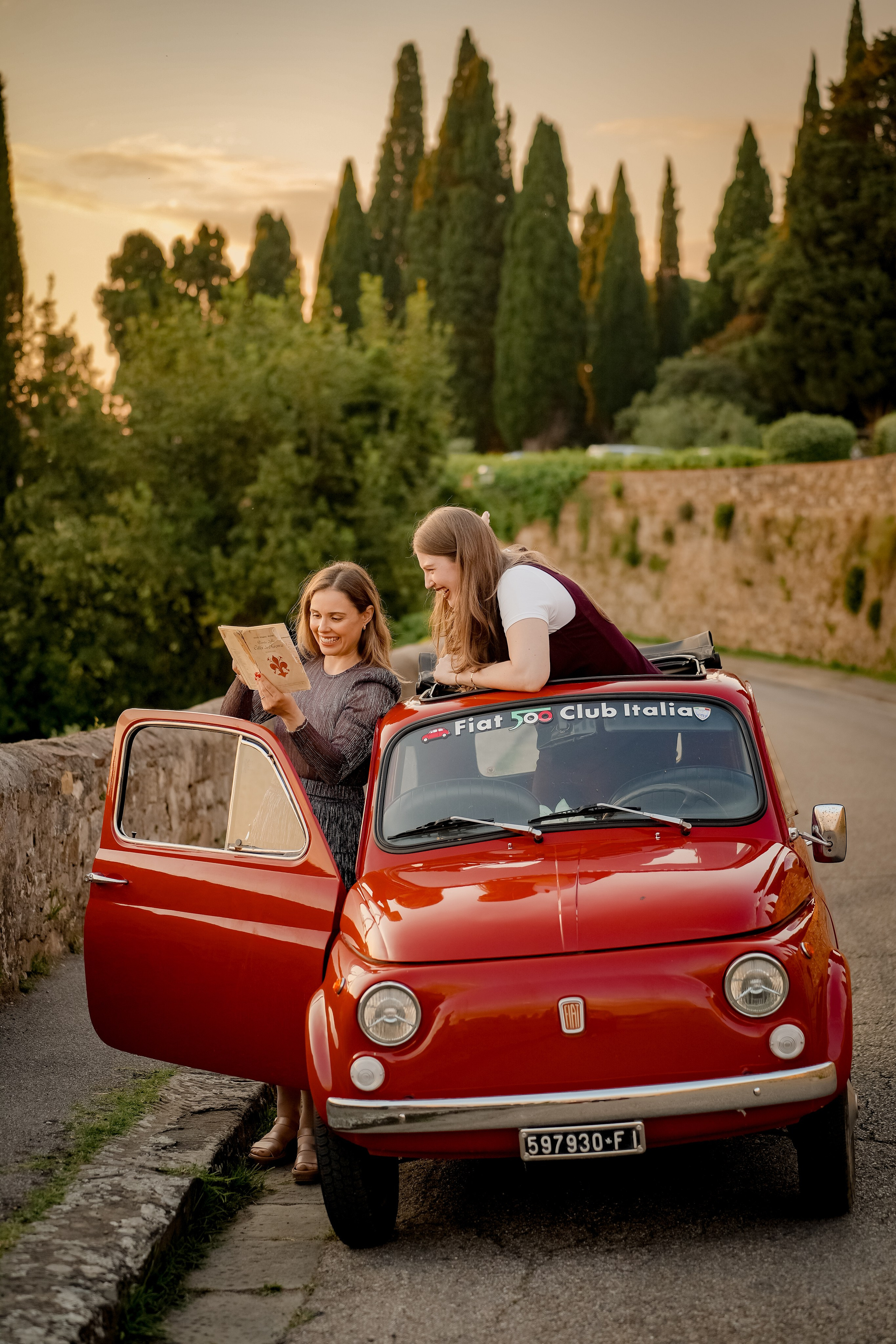 Jessica & Family. Wedding Photographer in Italy