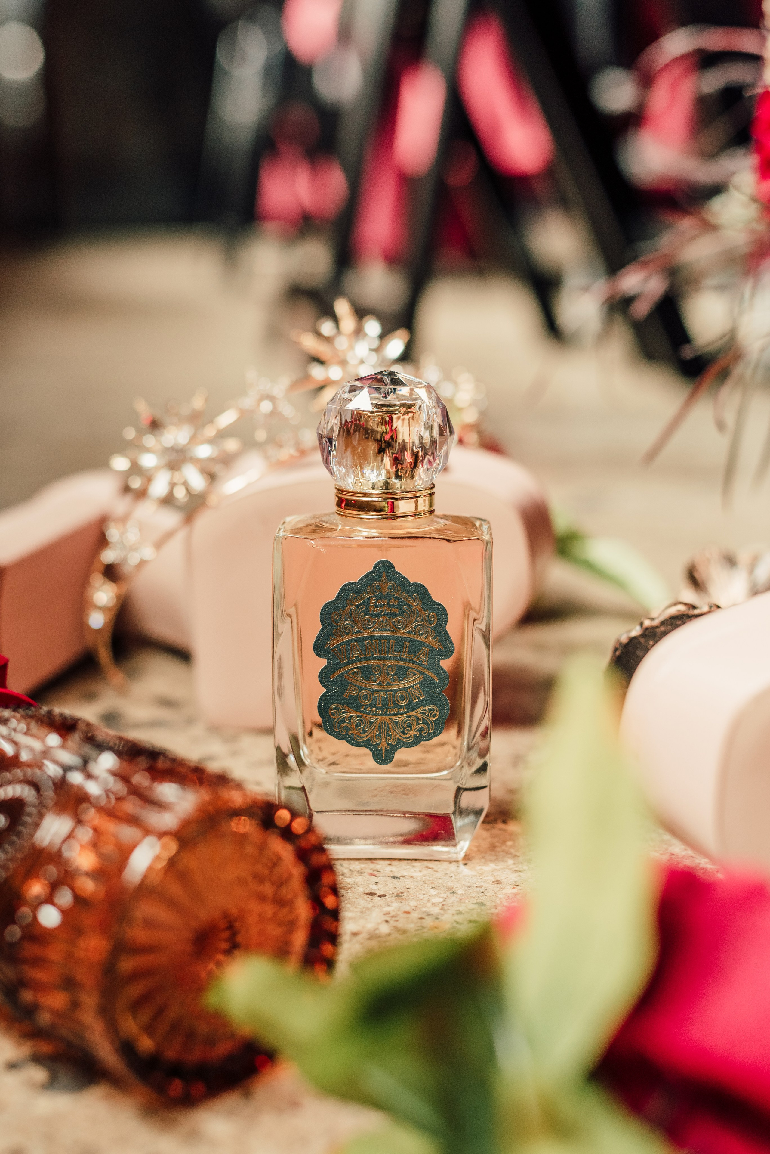 Bold & Dramatic Wedding at The Paper Mill on The Landing | Fort Wayne Wedding Photographer. Alexandria Danielle Photography | Fort Wayne & Indianapolis Wedding Photographer