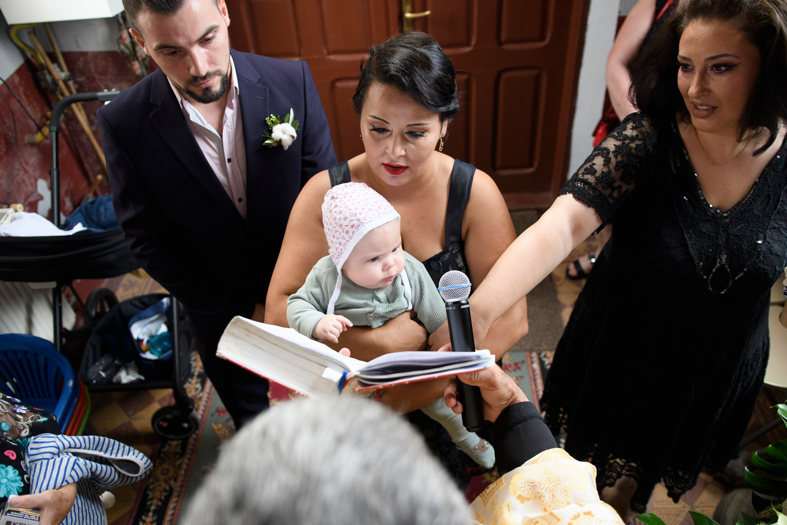 Fotografii Nunta + Botez Ciresul Salbatic. MDimaFotoStudio. Fotograf de nuntă, evenimente private și de familie