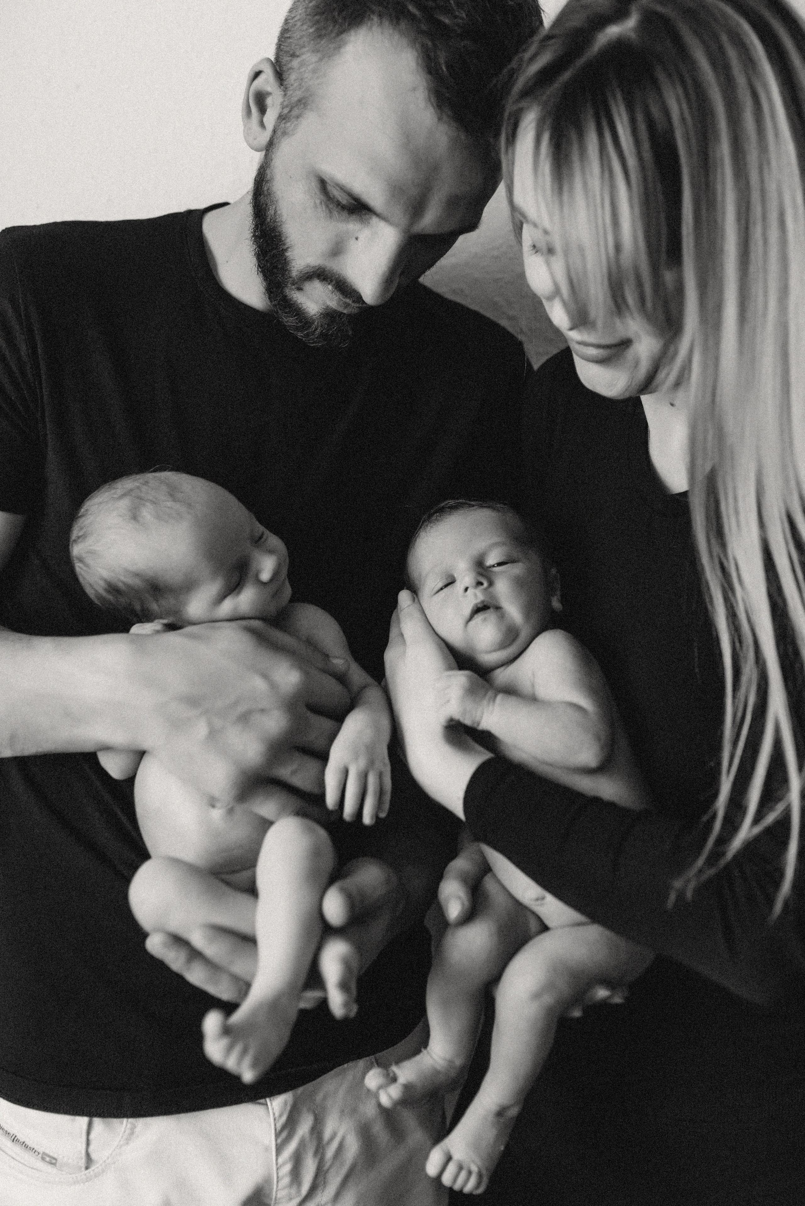 DOUBLE NEWBORN. Семейный фотограф Лейпциг, Германия