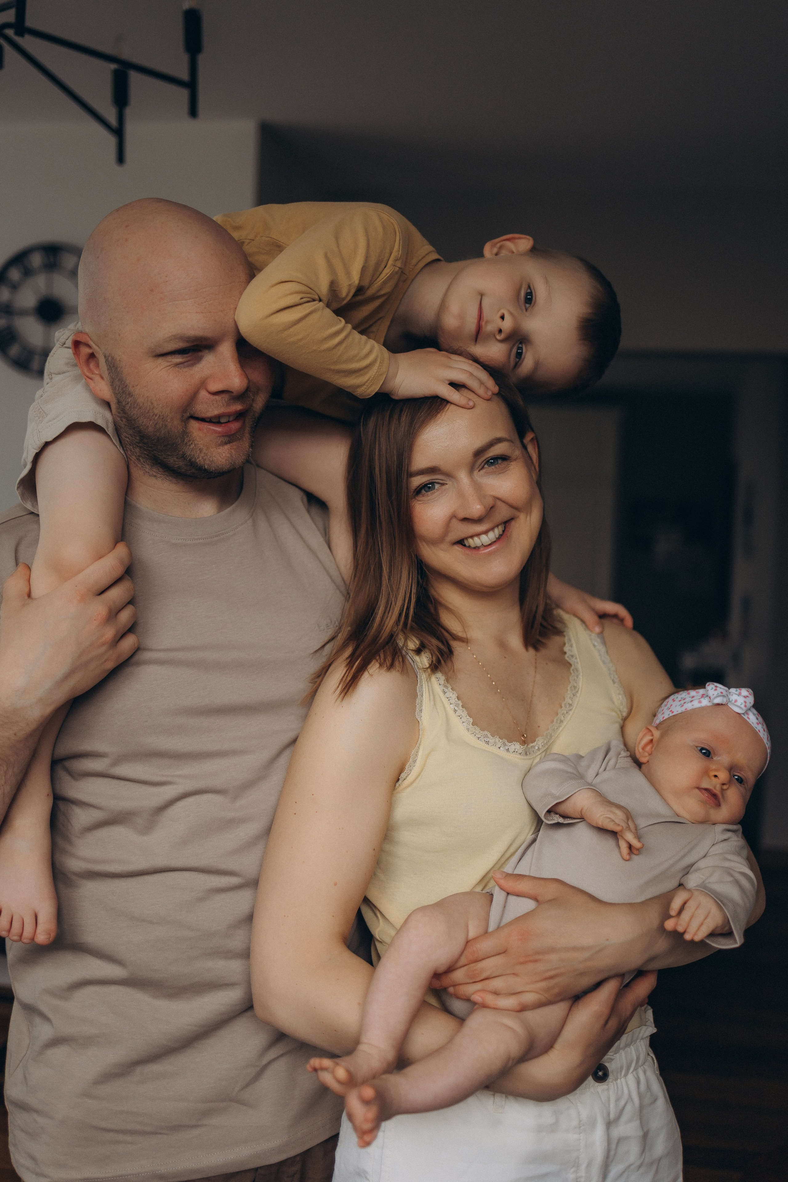 GUNAS ģimene. GALVENĀ