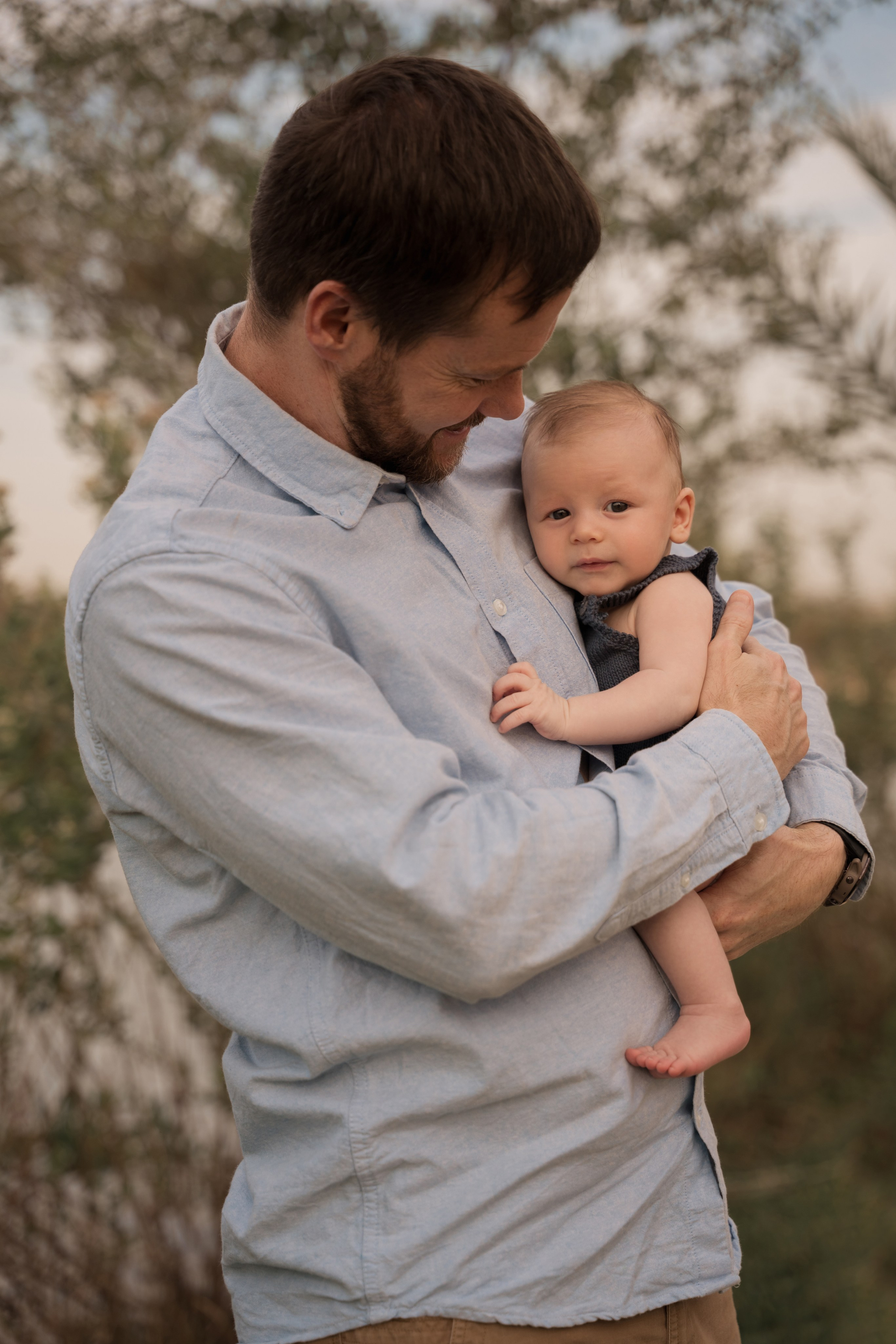 Celebrating 2 months milestone by the lake. Angela Iakovleva — Family Photographer in Dubai