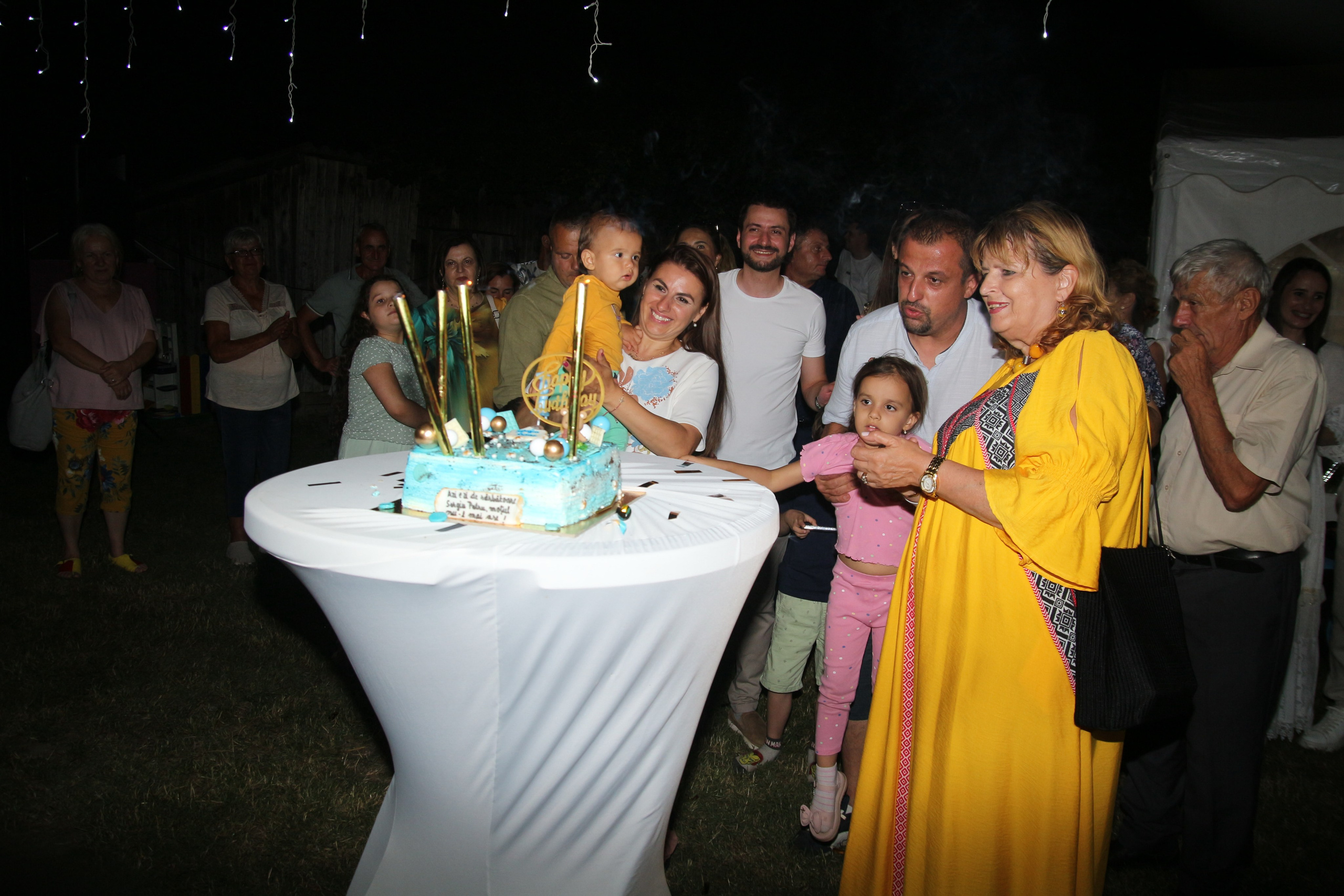 BYZO MEDIA. PETRU BYZO - family and children photographer in ROMANIA