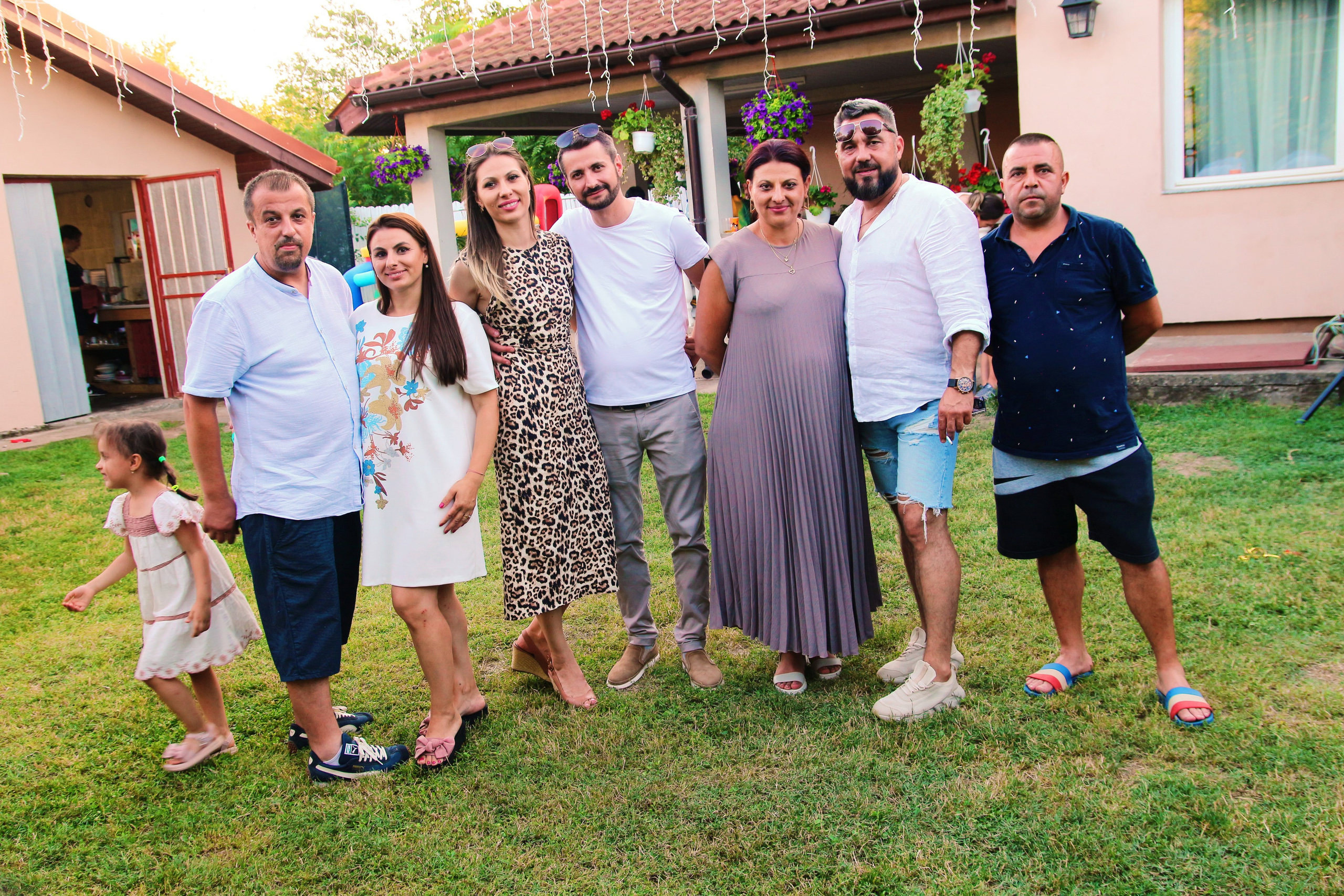 BYZO MEDIA. PETRU BYZO - family and children photographer in ROMANIA