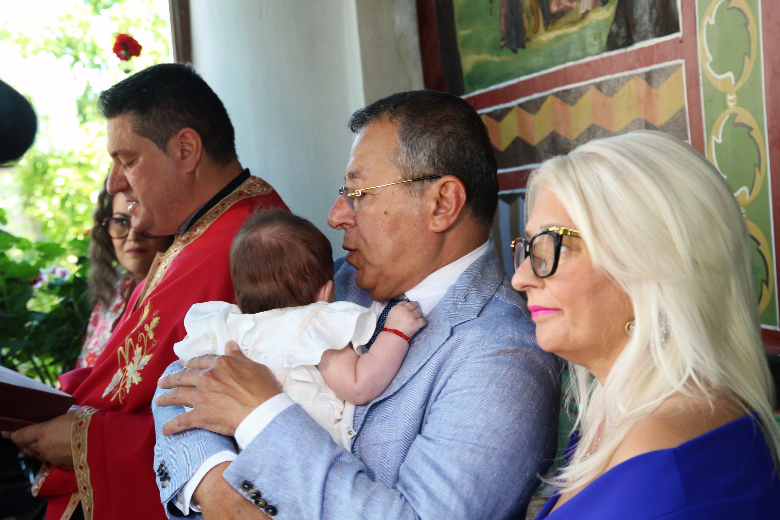 BYZO MEDIA. PETRU BYZO - family and children photographer in ROMANIA