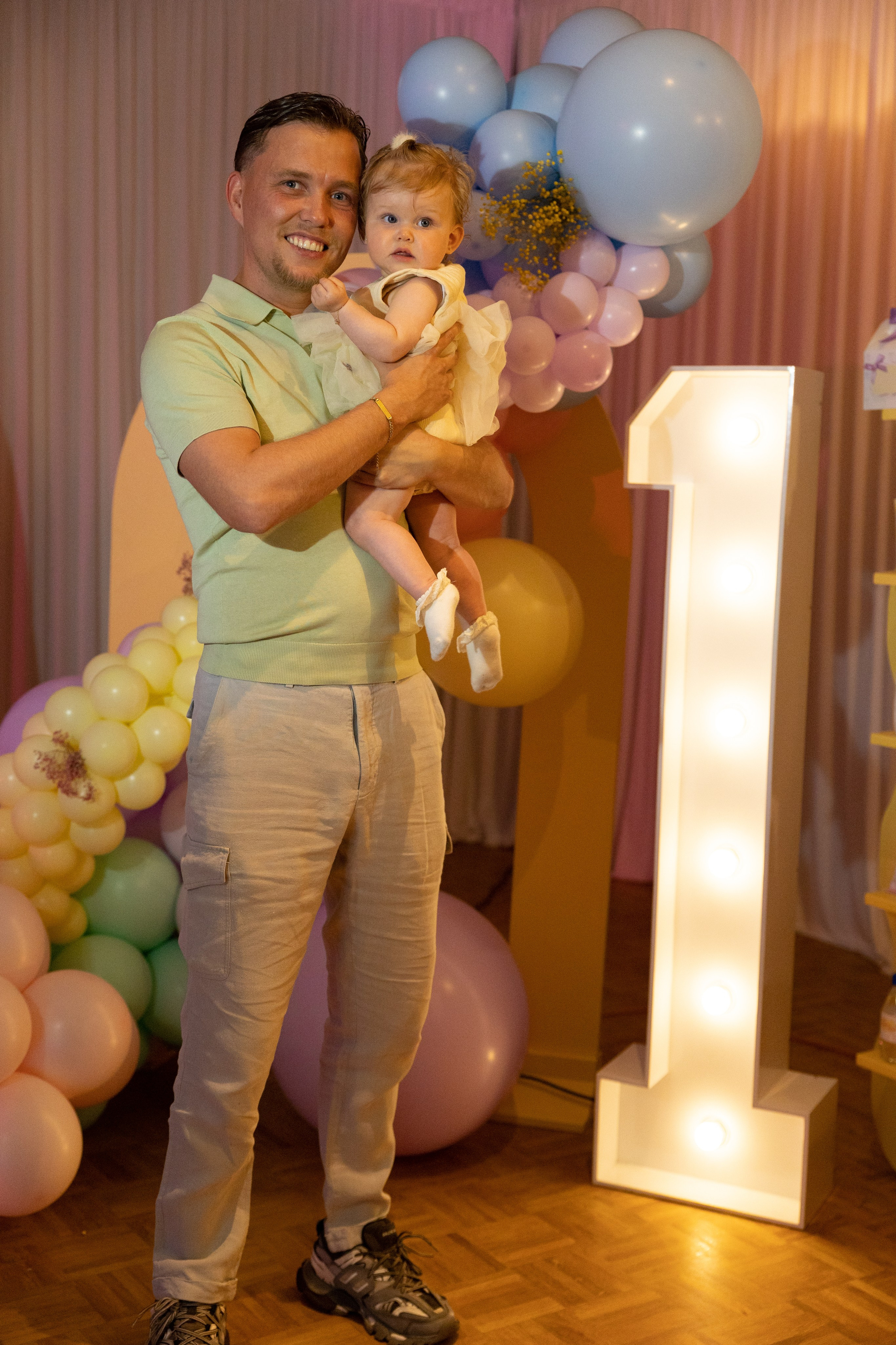 1 st Birthday. Portrait and Family Photographer in Netherlands