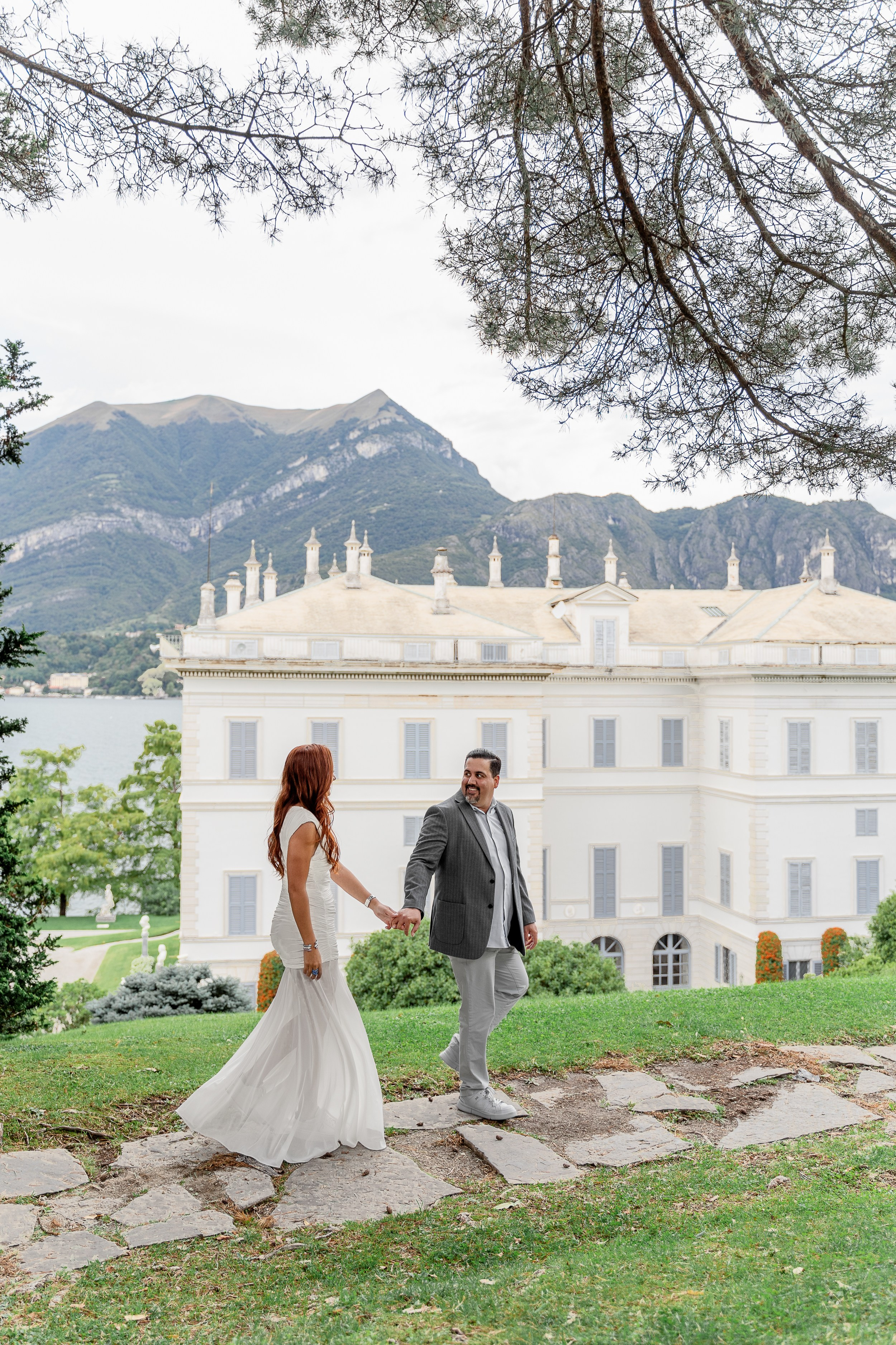Villa Melzi Secret Proposal in Bellagio. Proposal Photographer in Lake Como